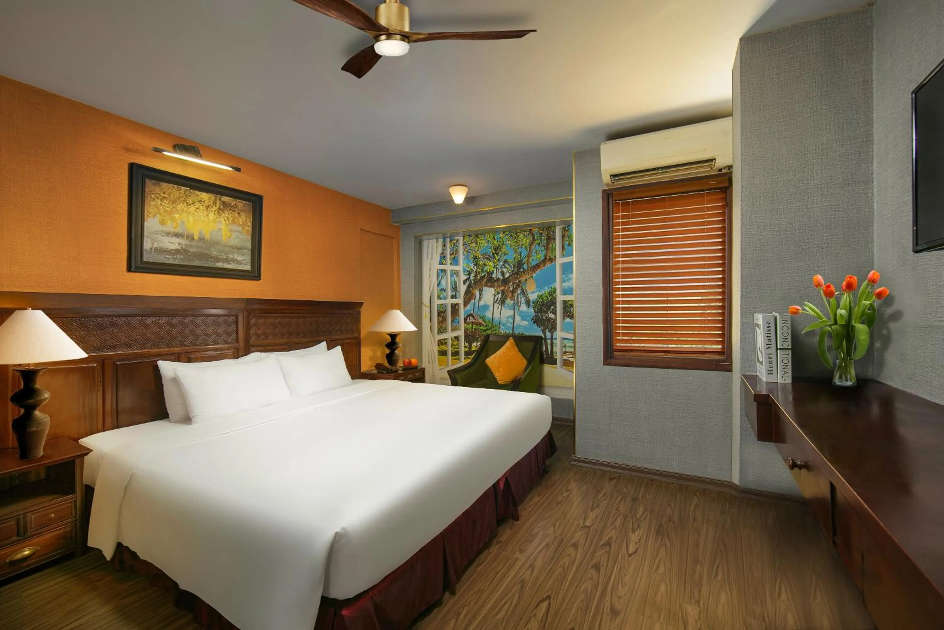 Photo of the whole room, Bed in Classic Street Hotel