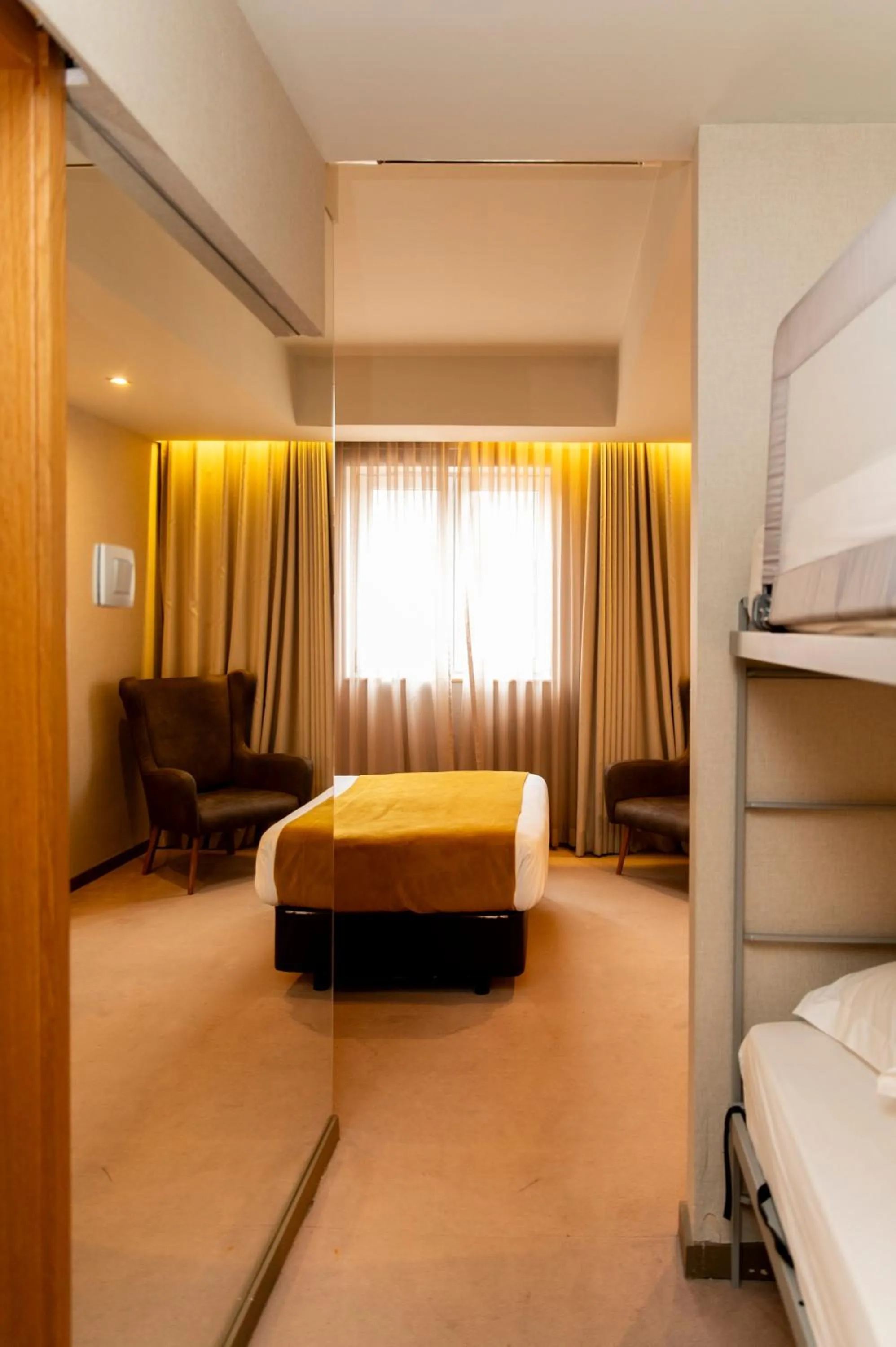 Bed in WOT Porto Soul