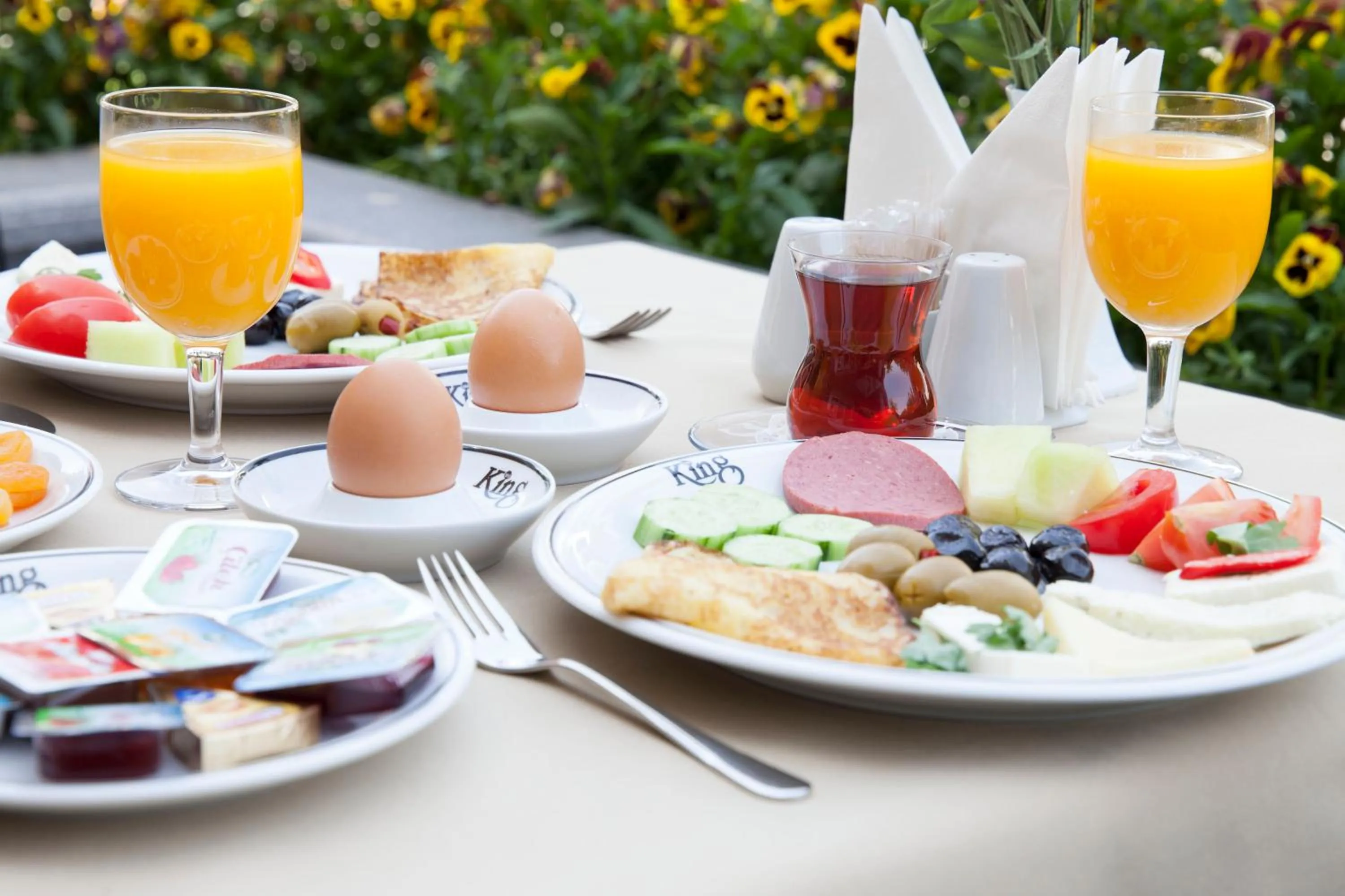 Breakfast in King Hotel Guvenlik