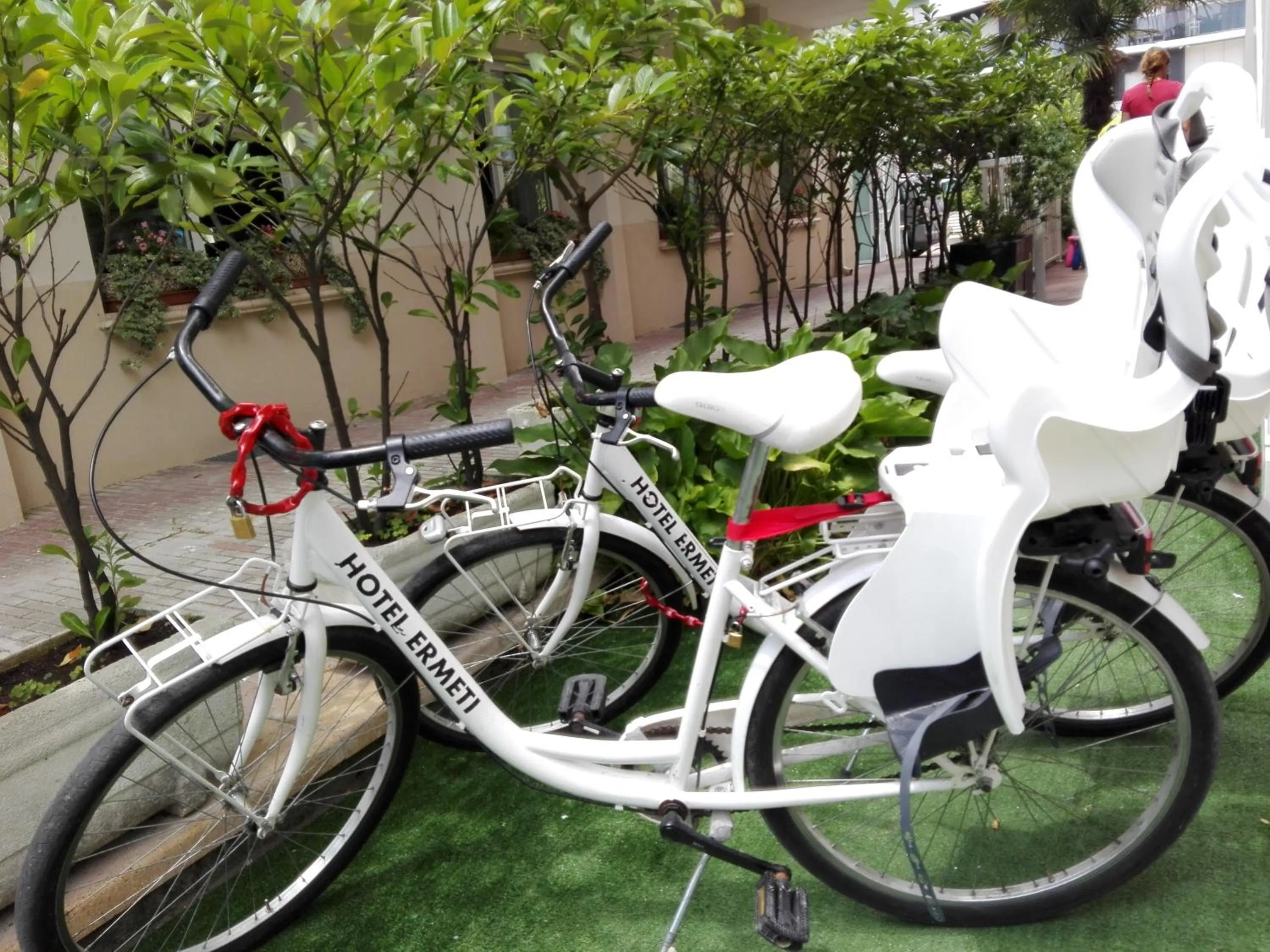 Cycling in Hotel Ermeti B&B Brunch