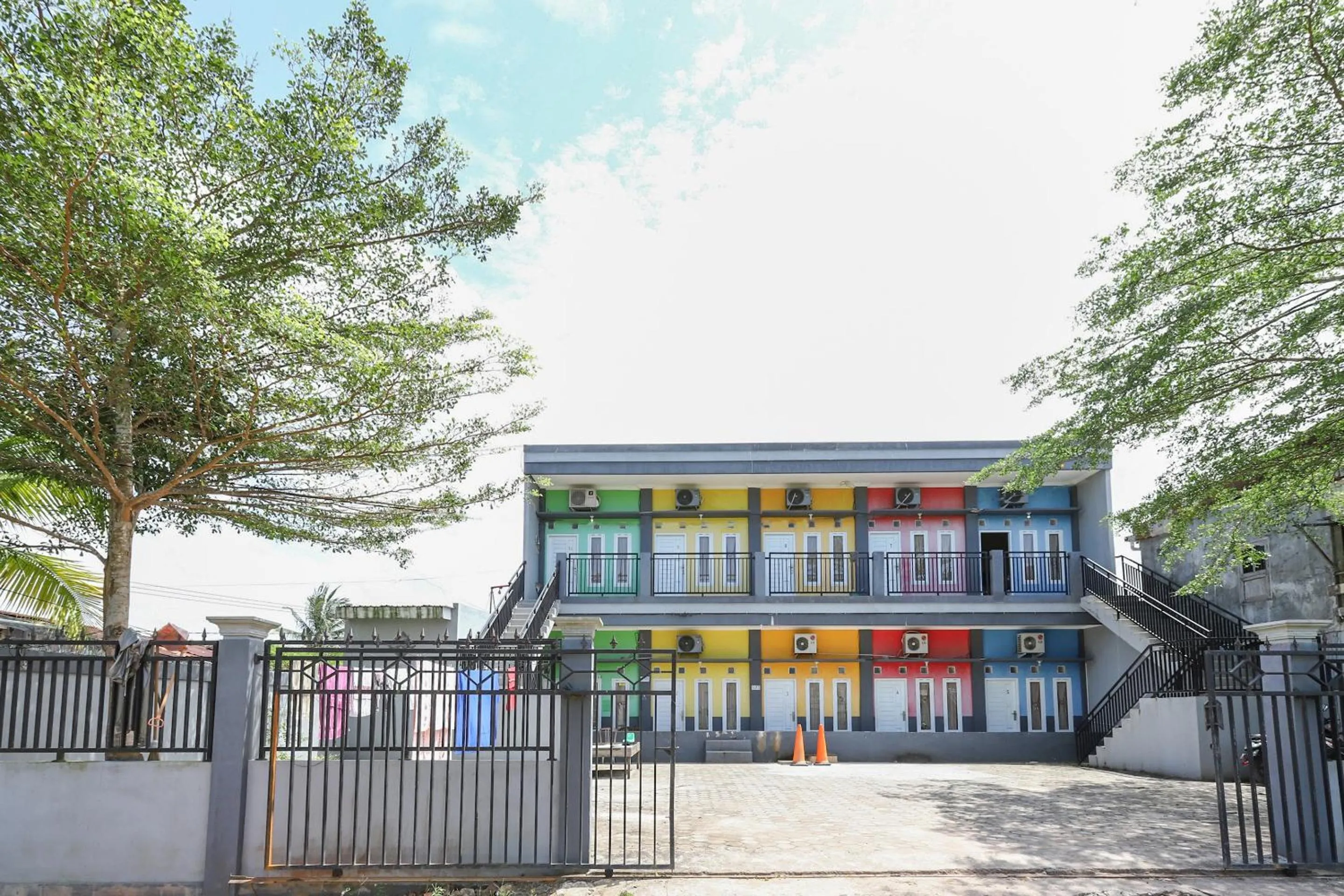 Property building in RedDoorz At Pelangi Guest House