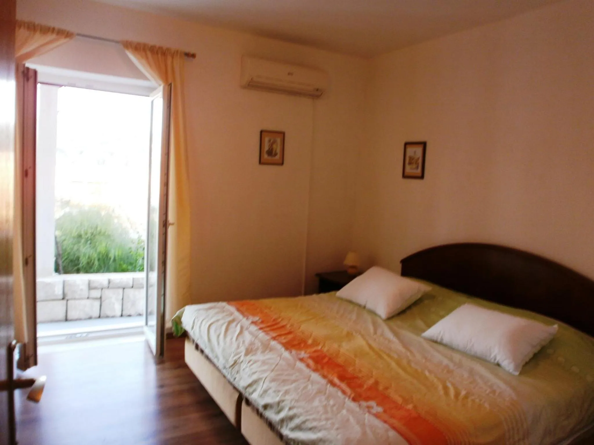 Bed in Apartments Ana Old Town