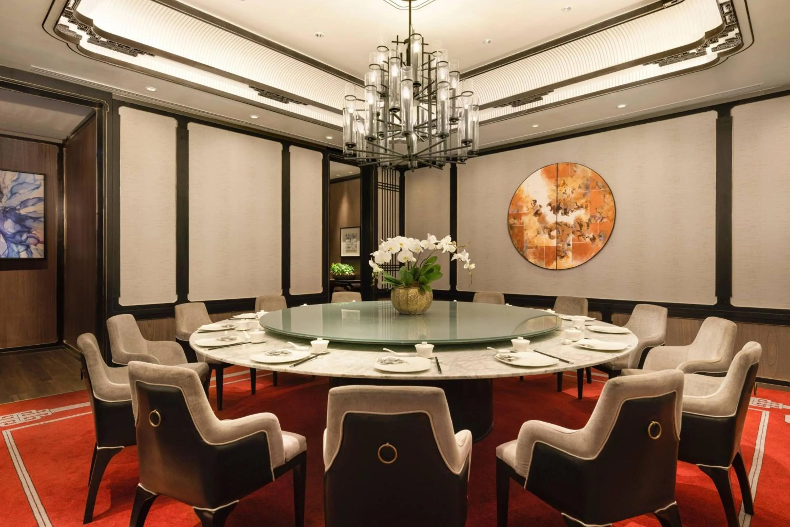 Restaurant/places to eat in Clark Marriott Hotel