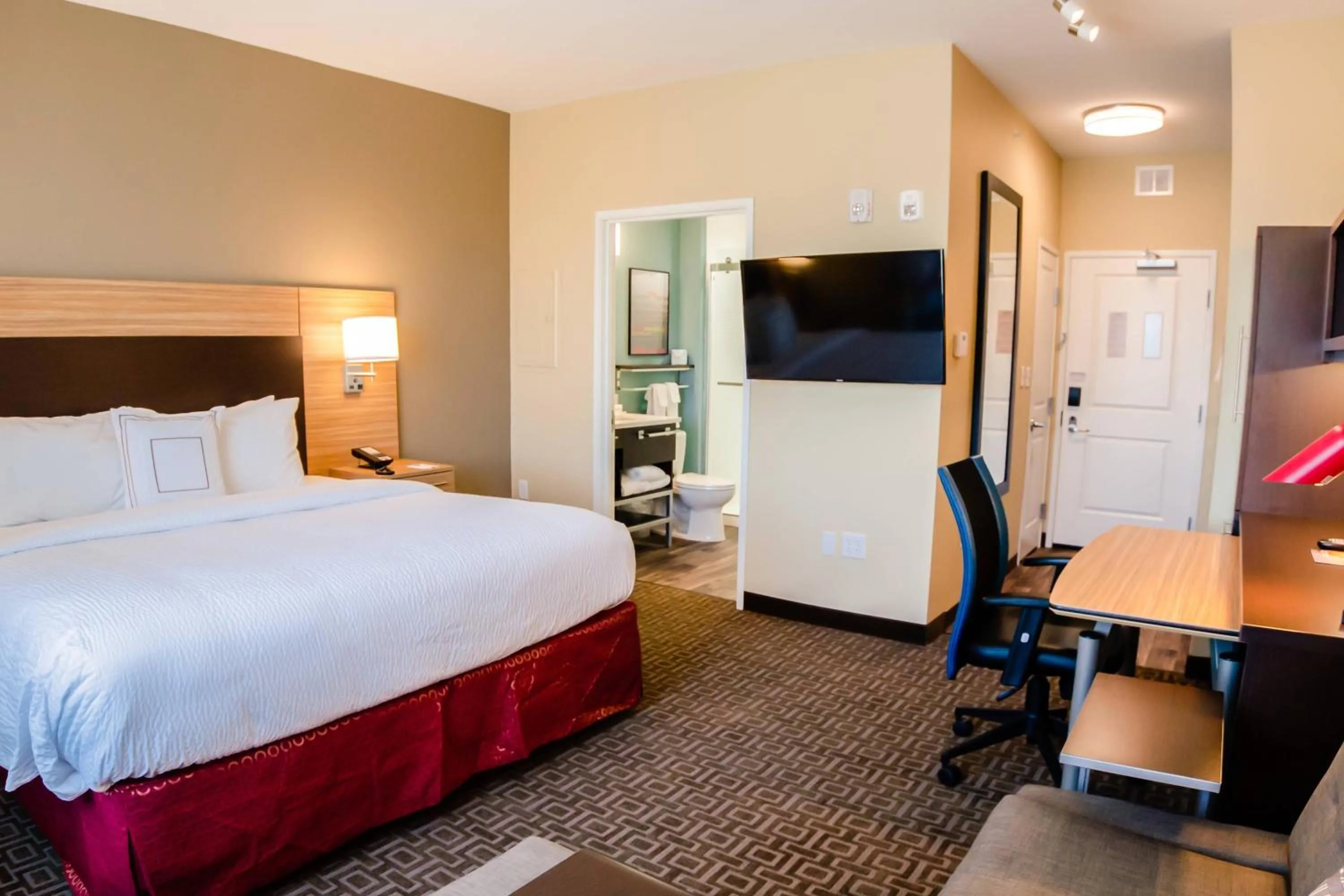 Photo of the whole room, Bed in TownePlace Suites by Marriott Temple