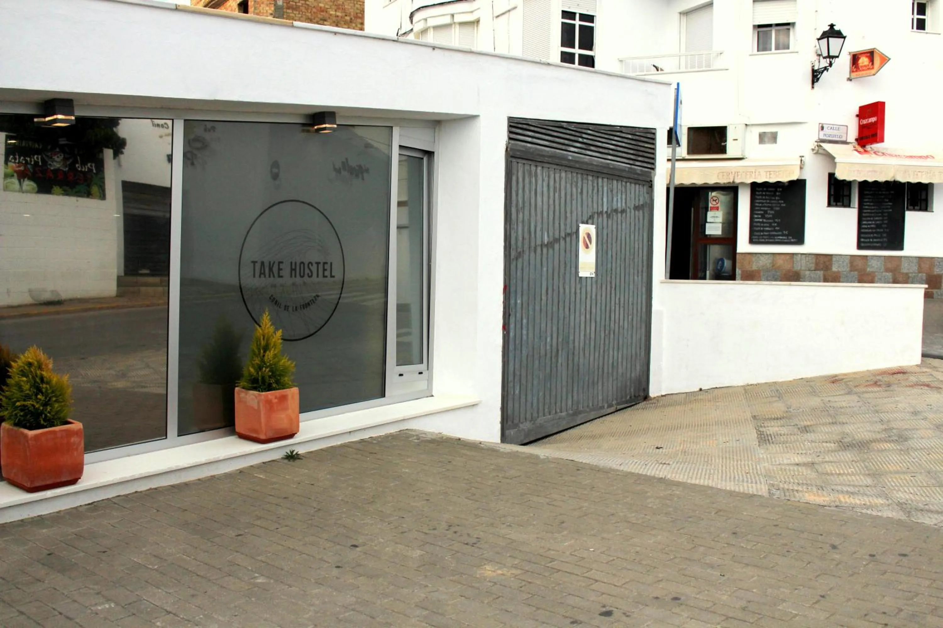 Property building in TAKE SURF Hostel Conil
