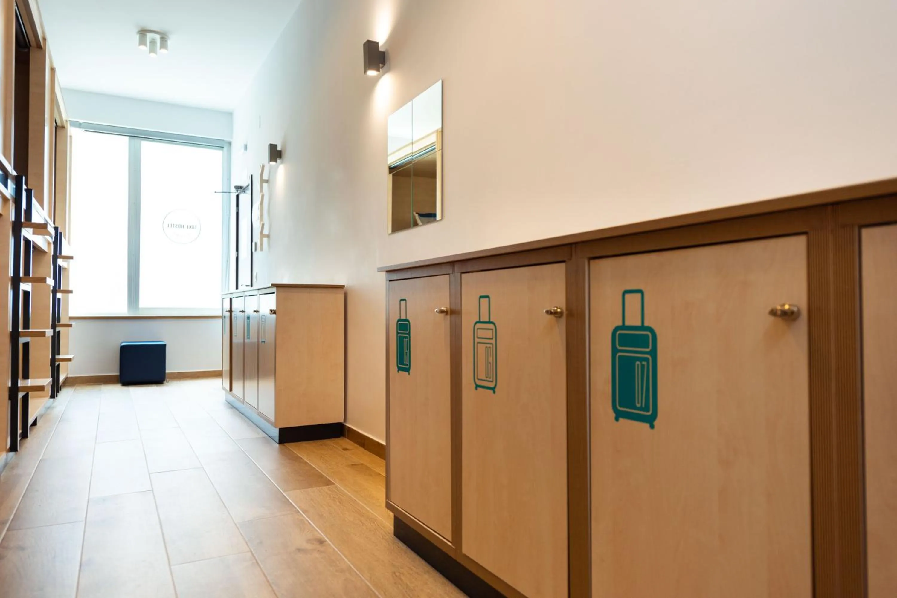 wardrobe in TAKE SURF Hostel Conil