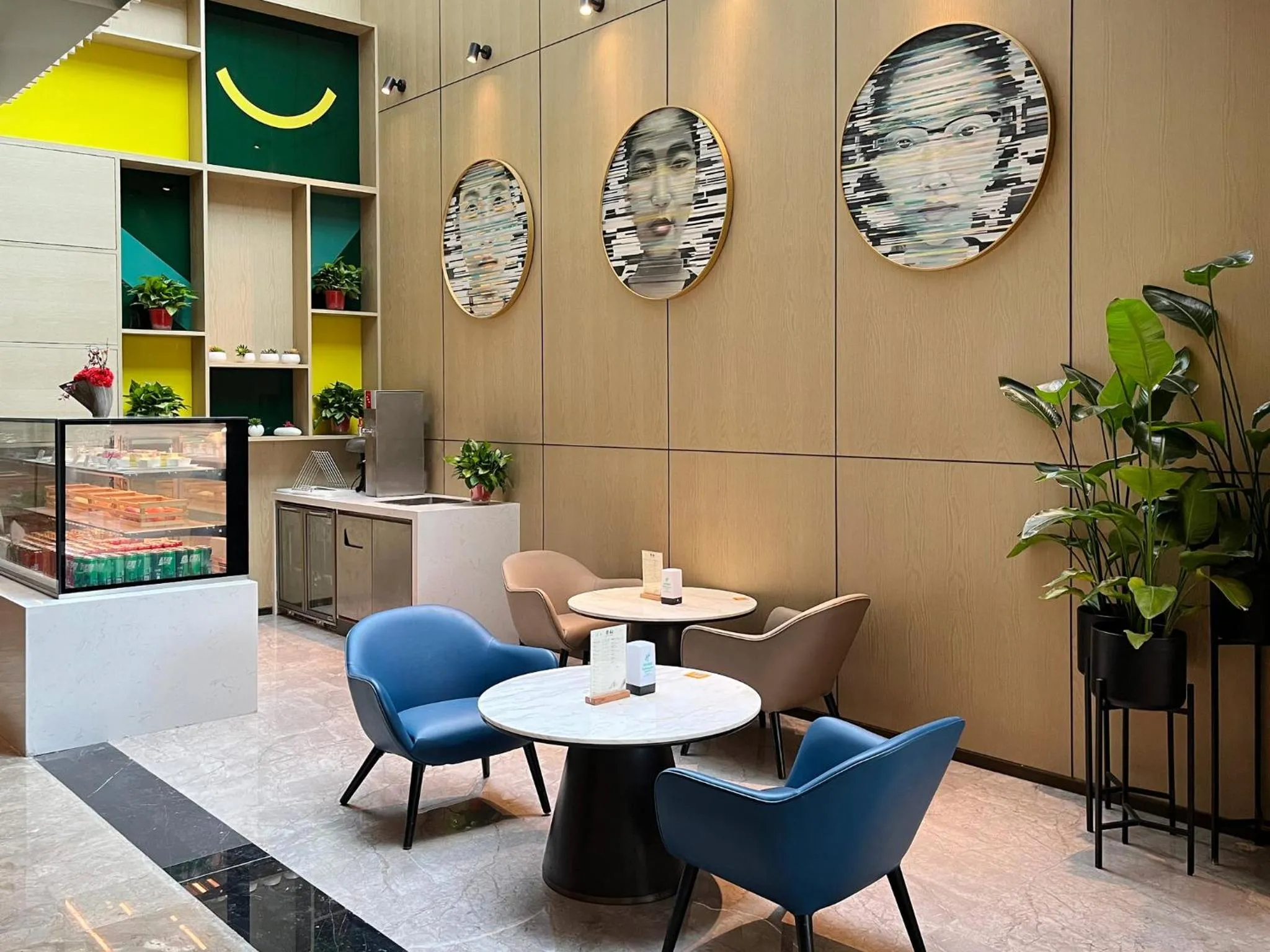 Lounge or bar in Holiday Inn - Nanjing South Station by IHG