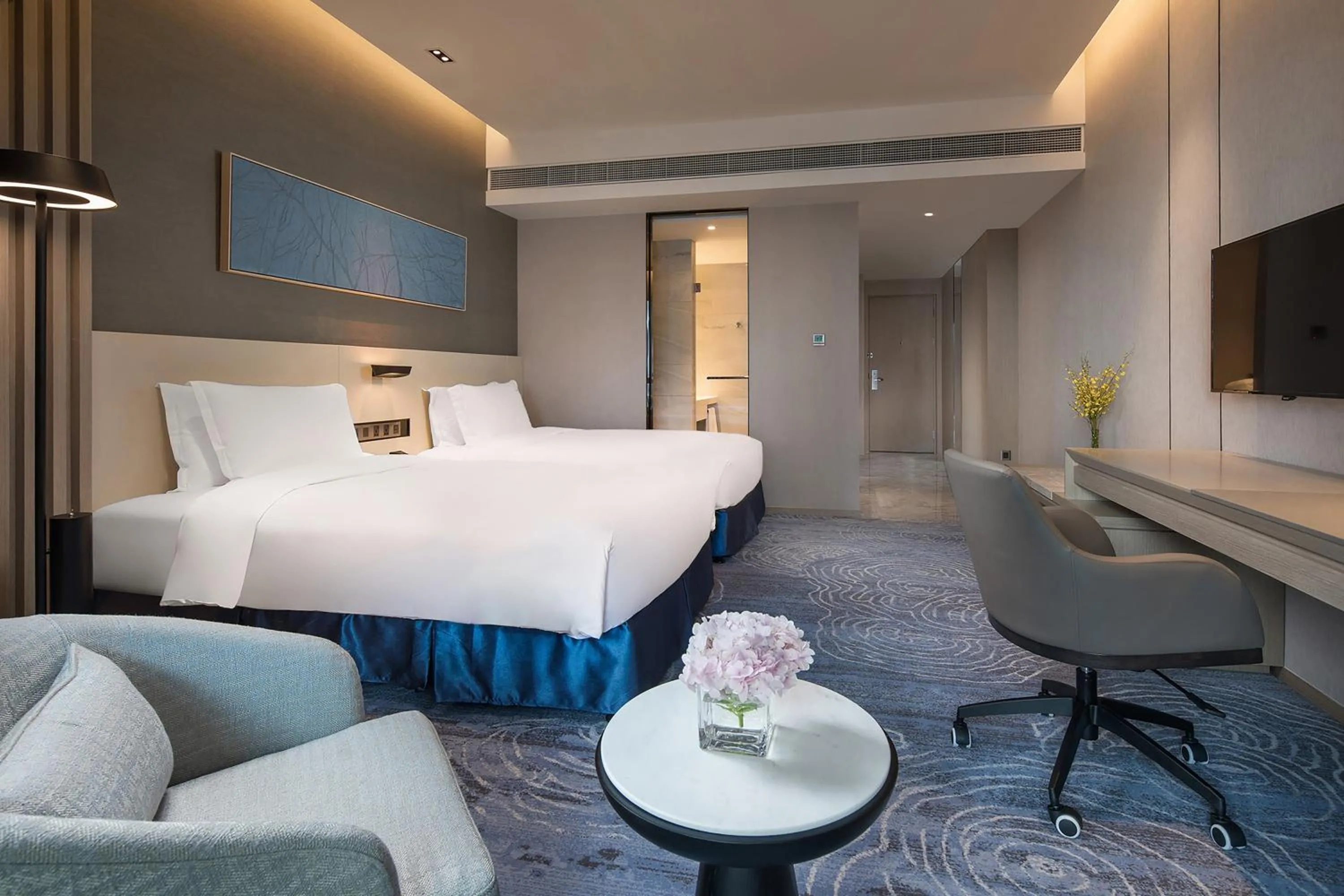 Bedroom, Bed in Holiday Inn - Nanjing South Station by IHG