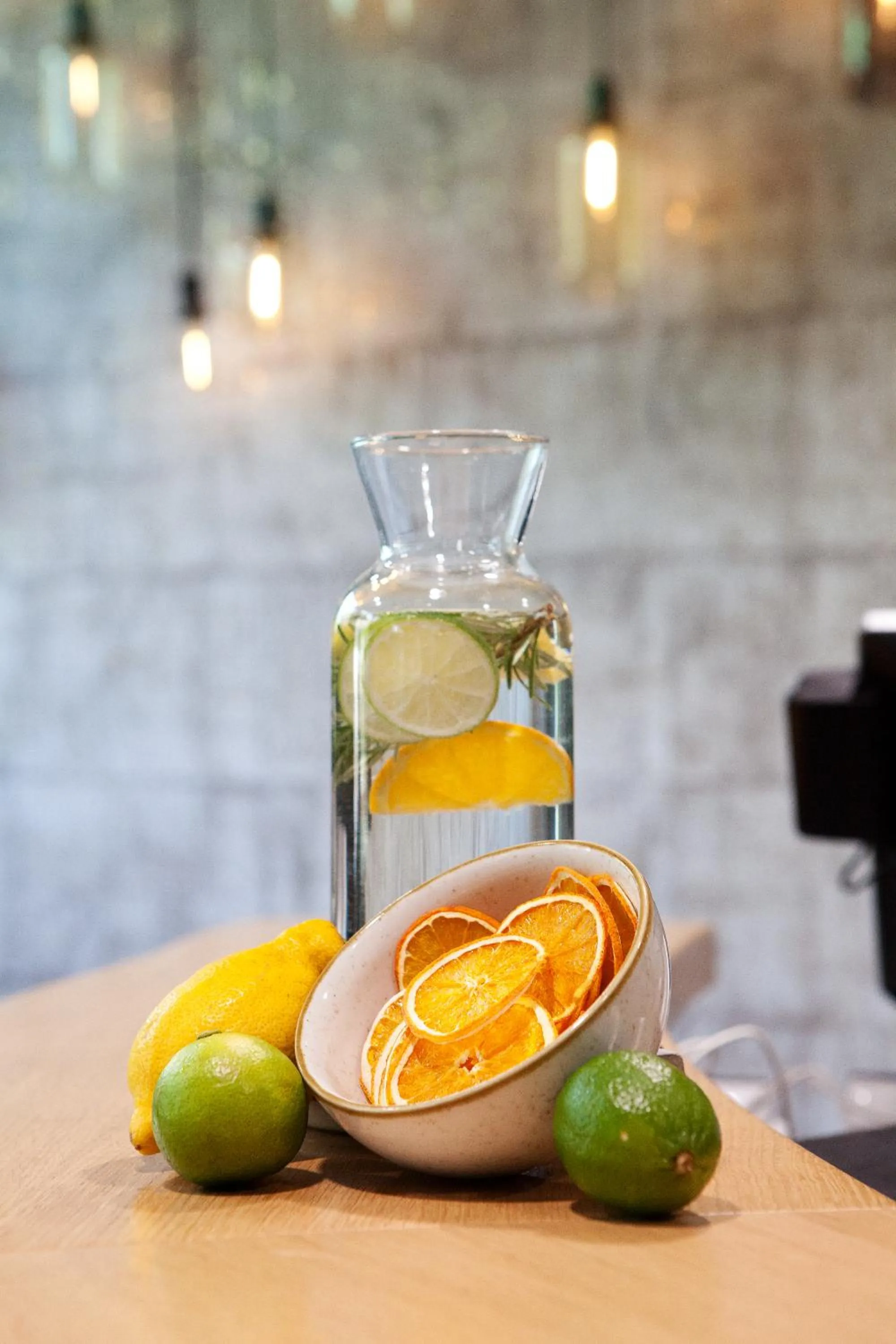 Food and drinks in Hotel Indigo Berlin - East Side Gallery