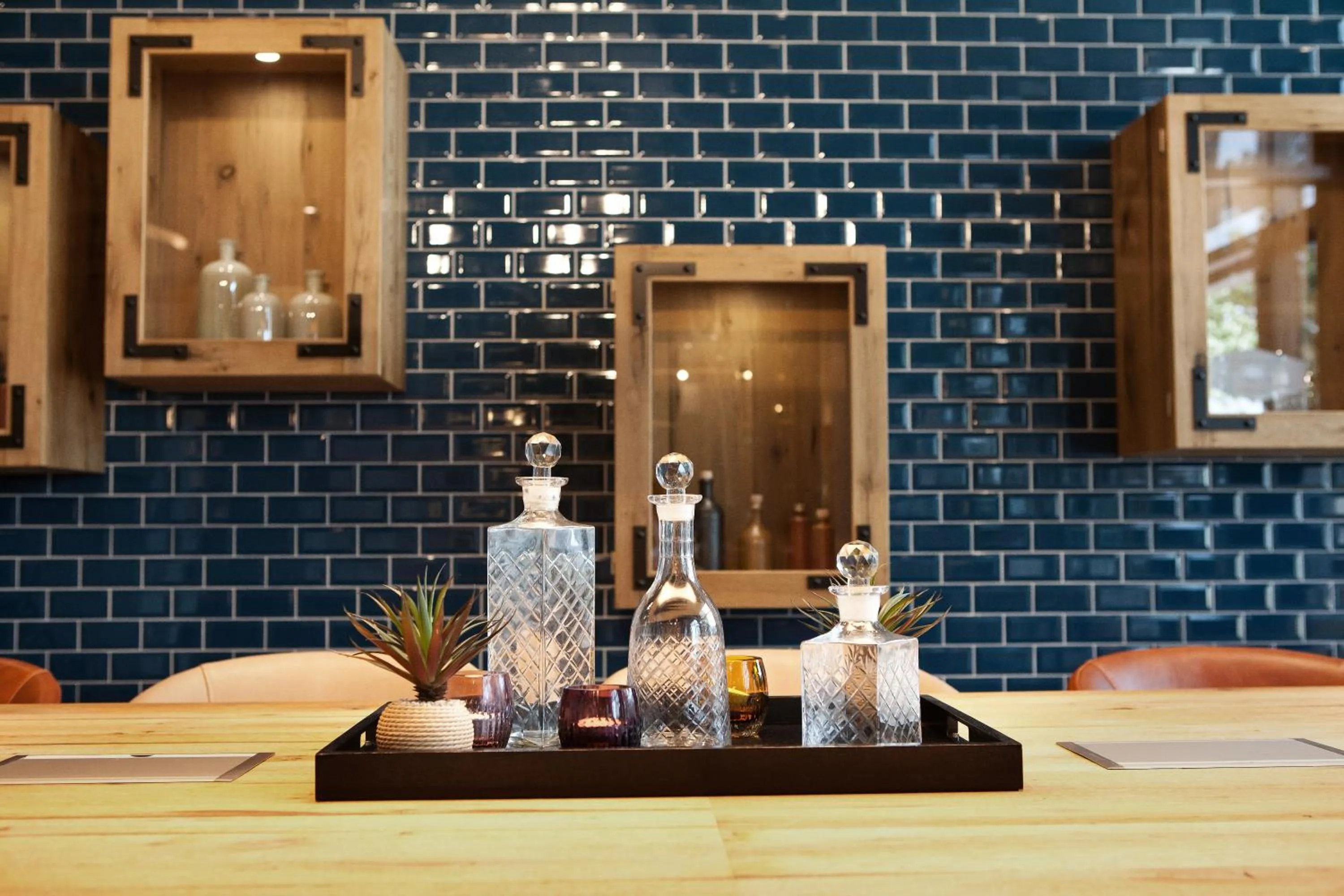 Food and drinks in Hotel Indigo Berlin - East Side Gallery