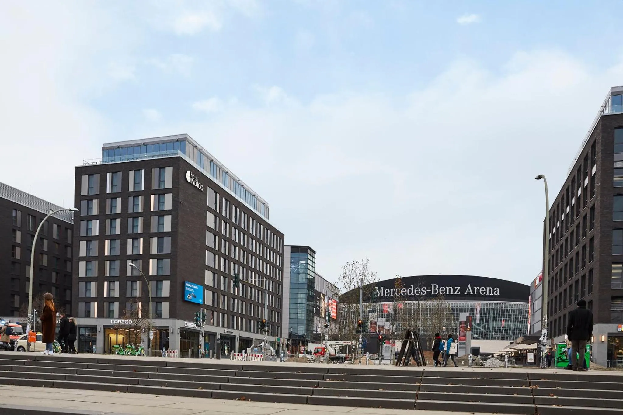 Property building in Hotel Indigo Berlin - East Side Gallery