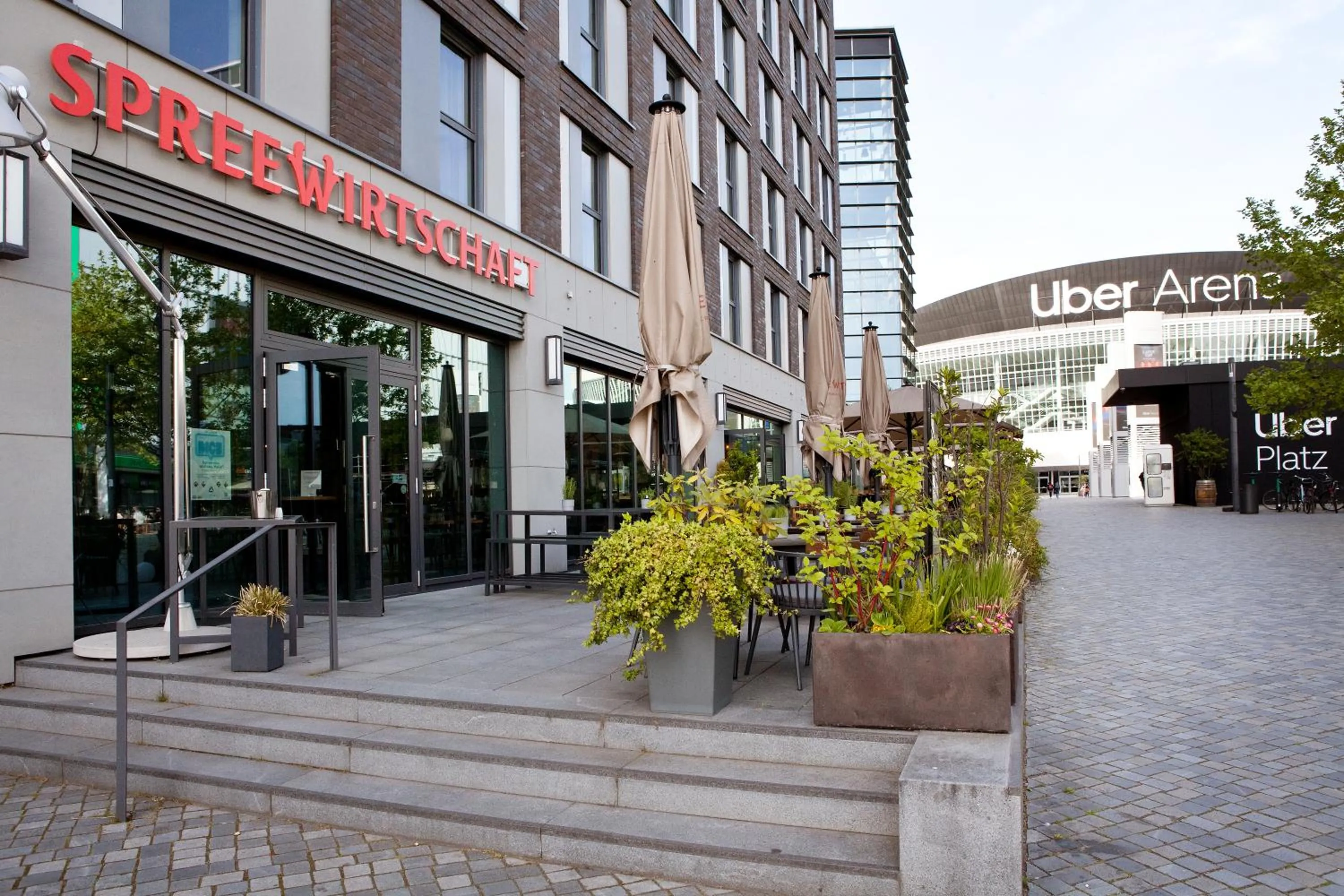 Restaurant/places to eat in Hotel Indigo Berlin - East Side Gallery