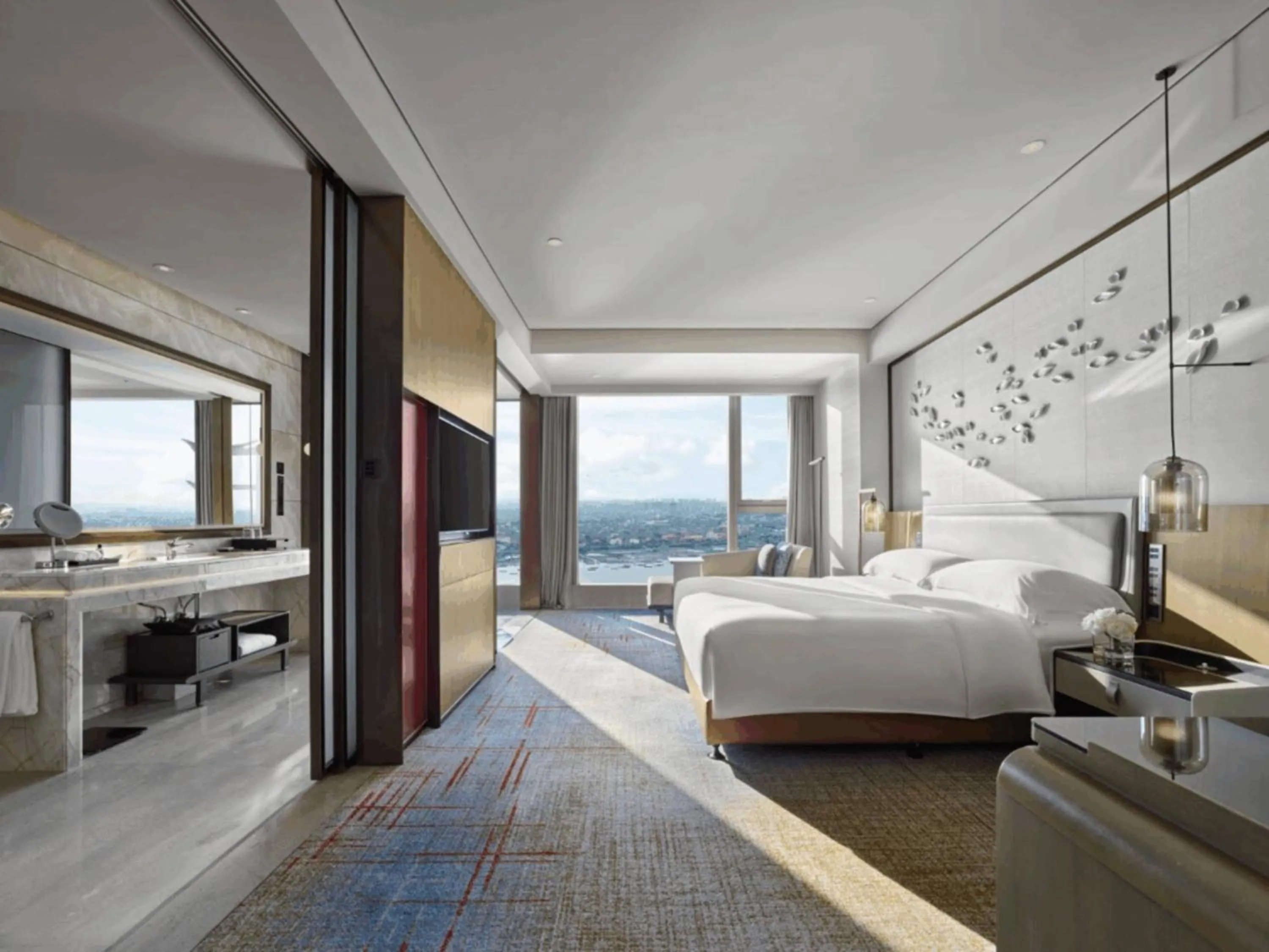 Photo of the whole room, Bed in InterContinental Quanzhou by IHG