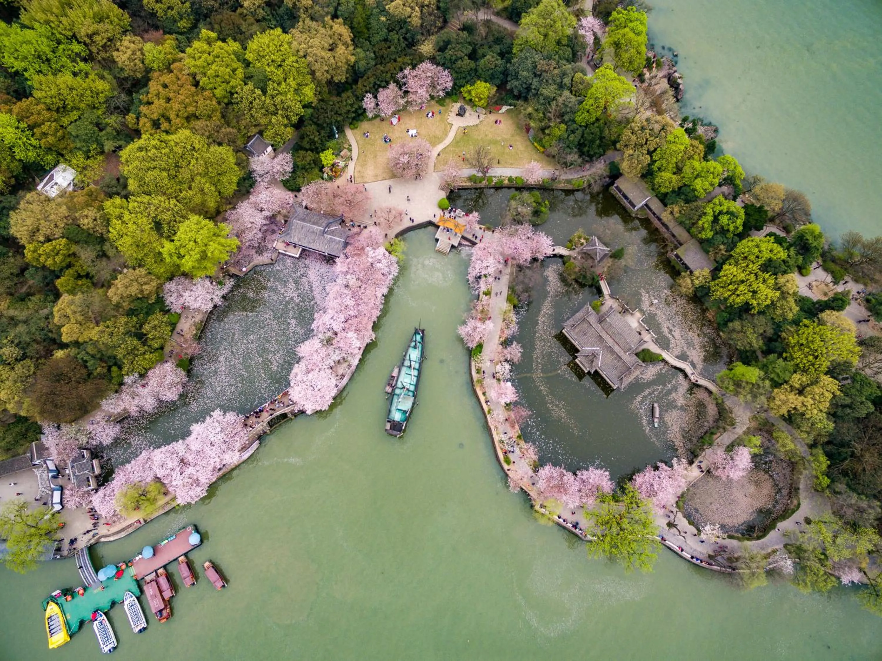 Nearby landmark in Holiday Inn Wuxi Taihu New City by IHG