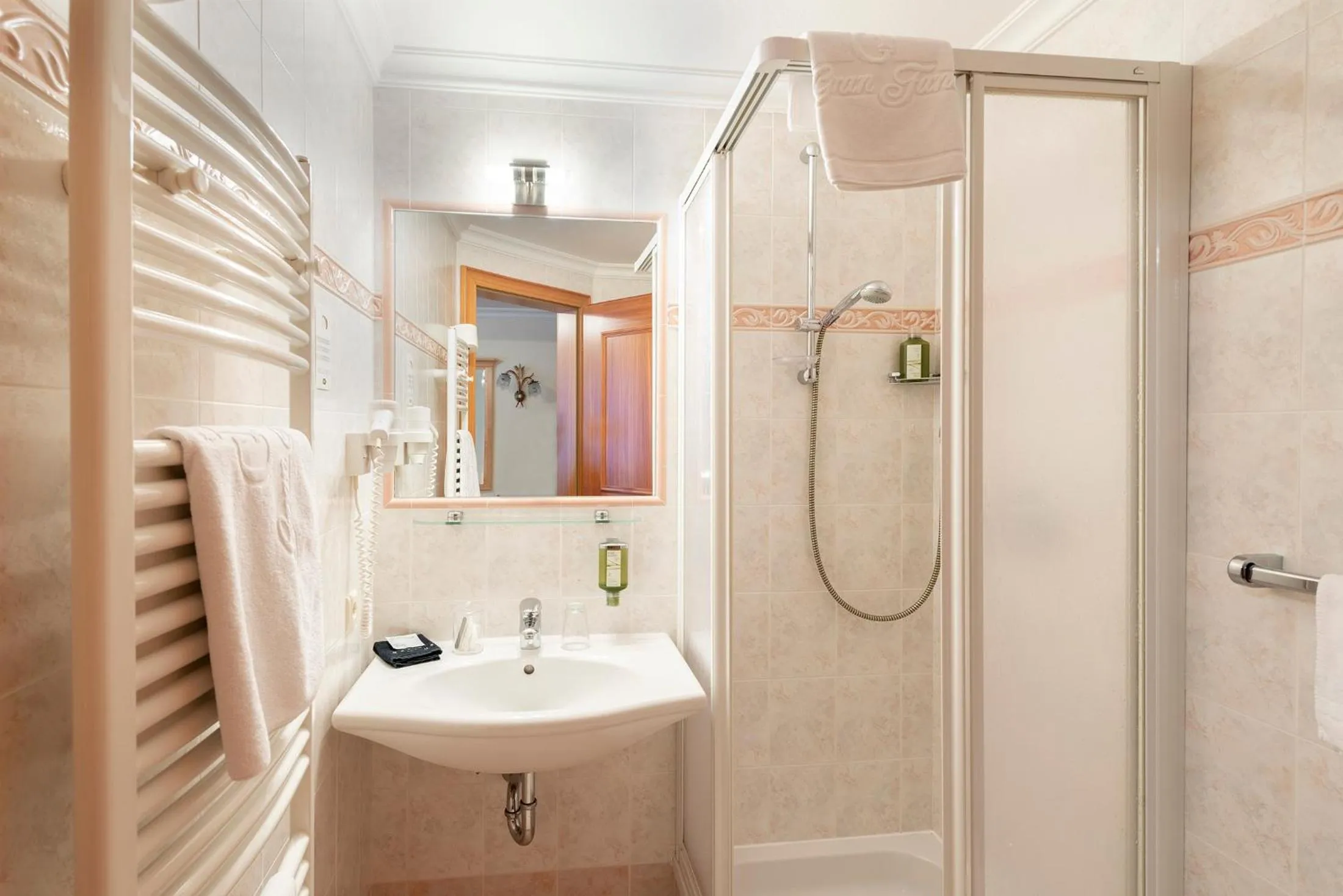 Toilet in Hotel Gran Fanes