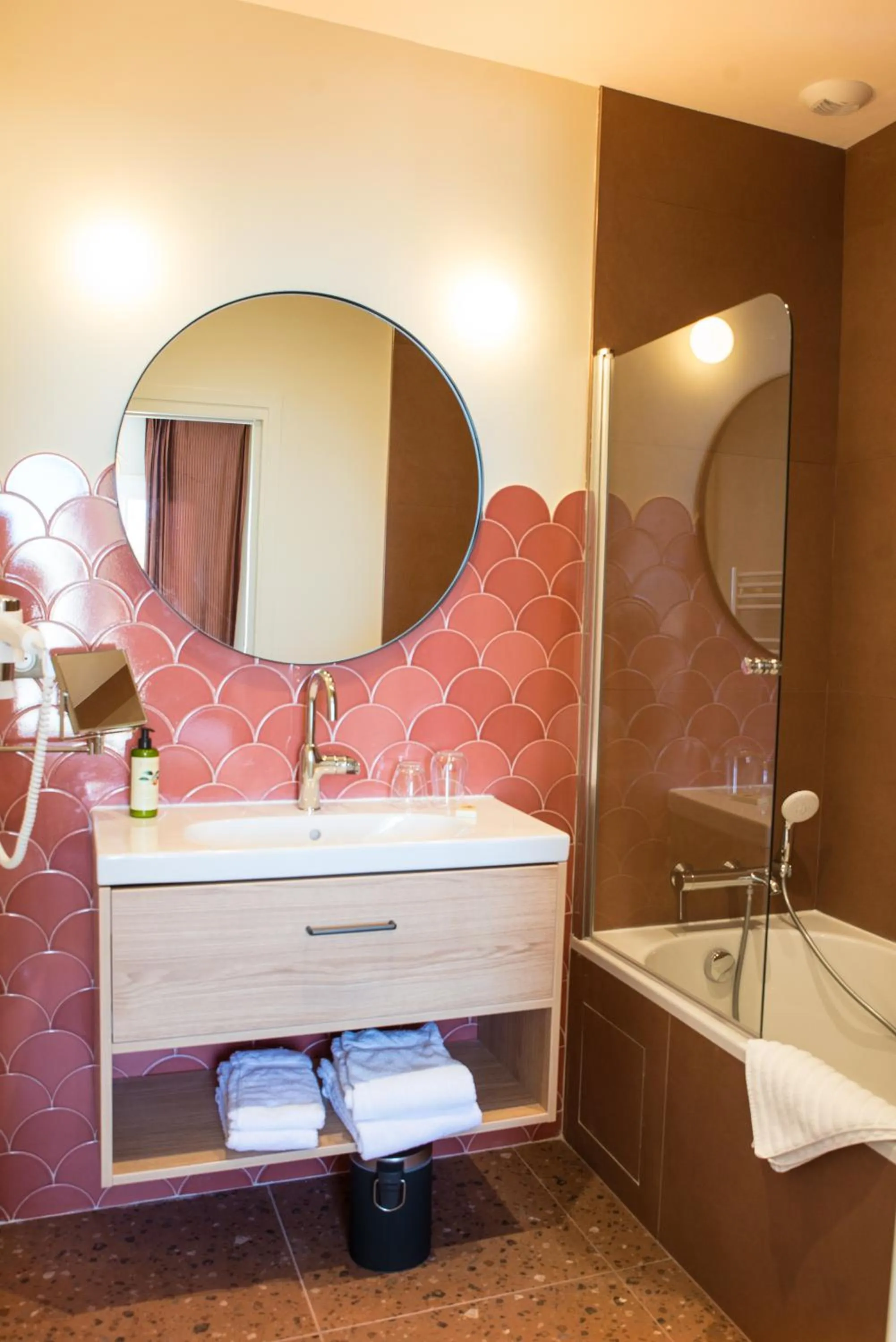 Bathroom in Les Galets Hôtel et B&B