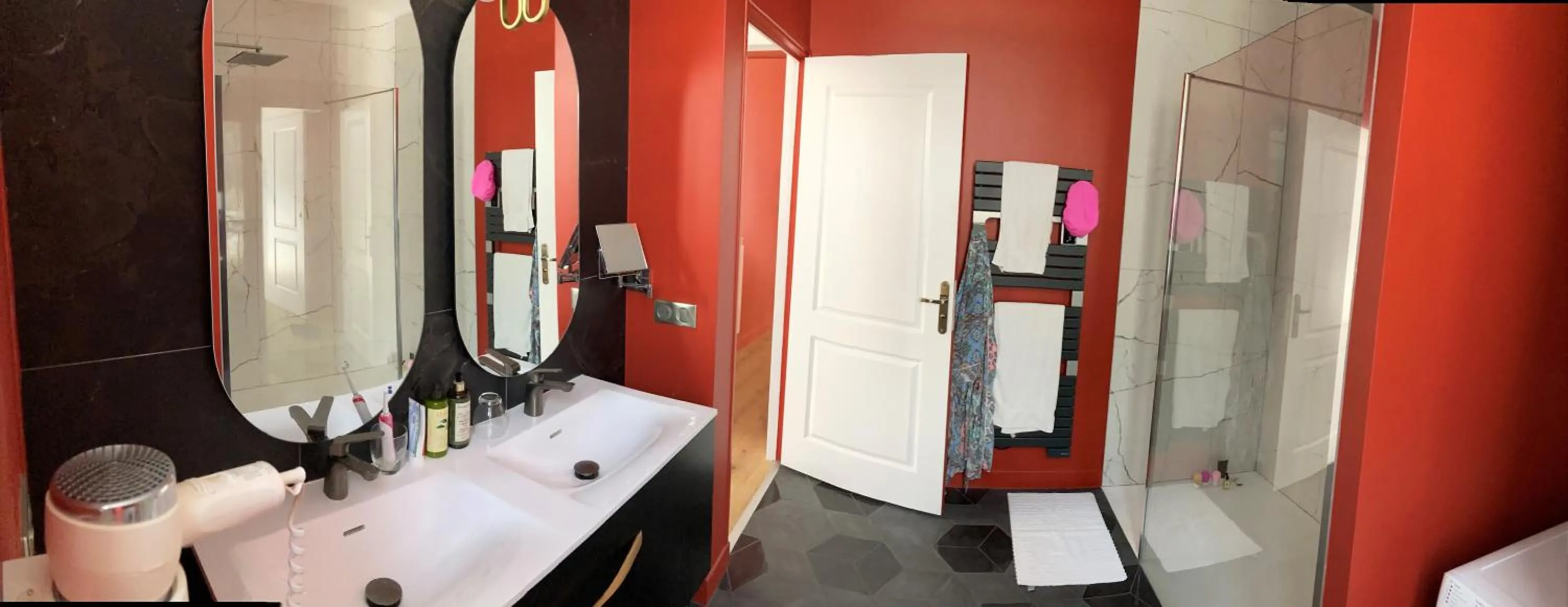 Bathroom in Les Galets Hôtel et B&B