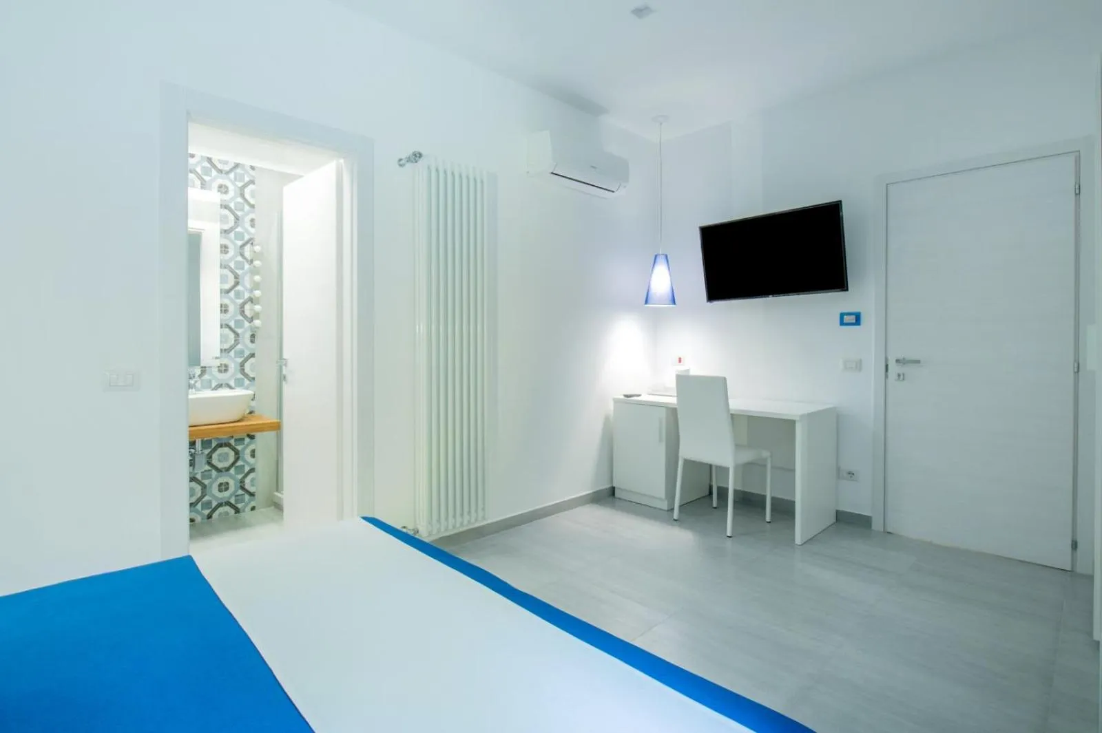 Bathroom, Bed in Il Siculo