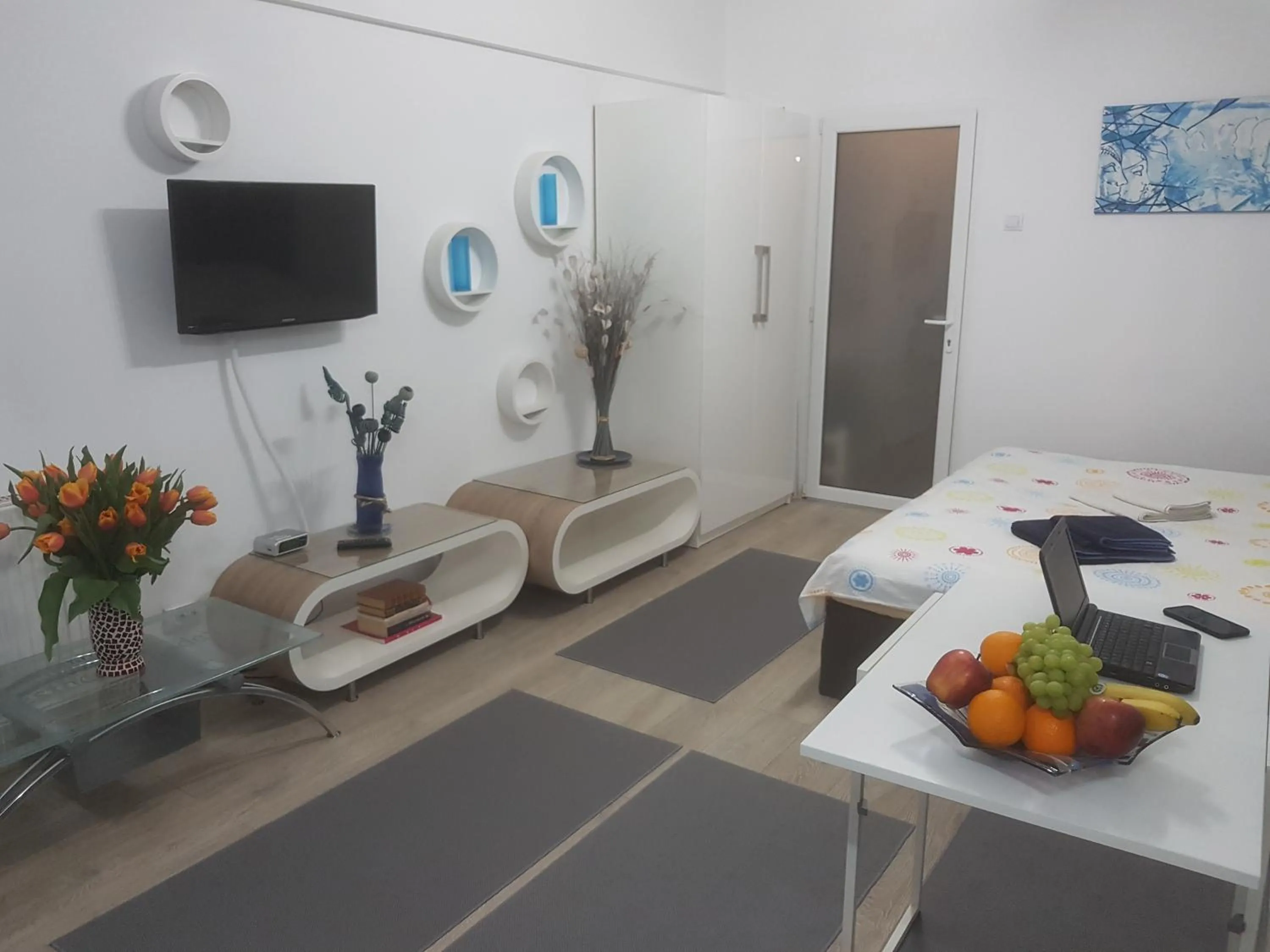 TV and multimedia in Calea Victoriei Residence