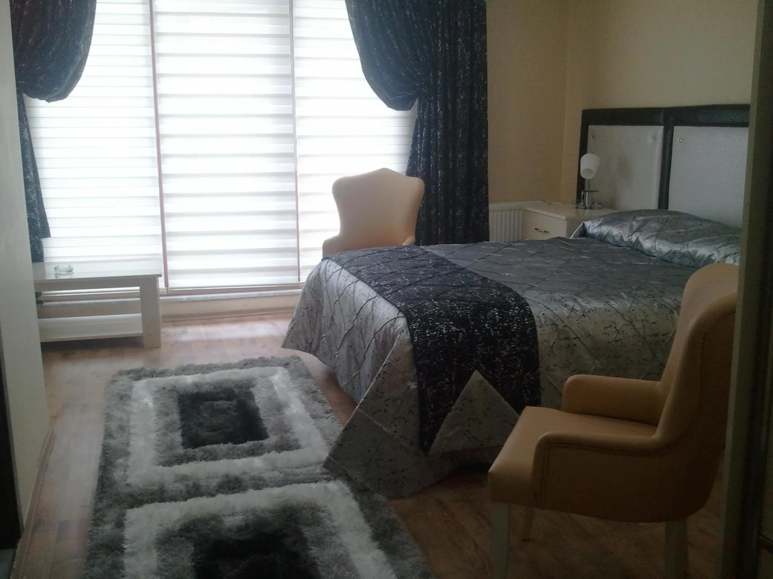 Photo of the whole room in Cmr Aydogan Hotel