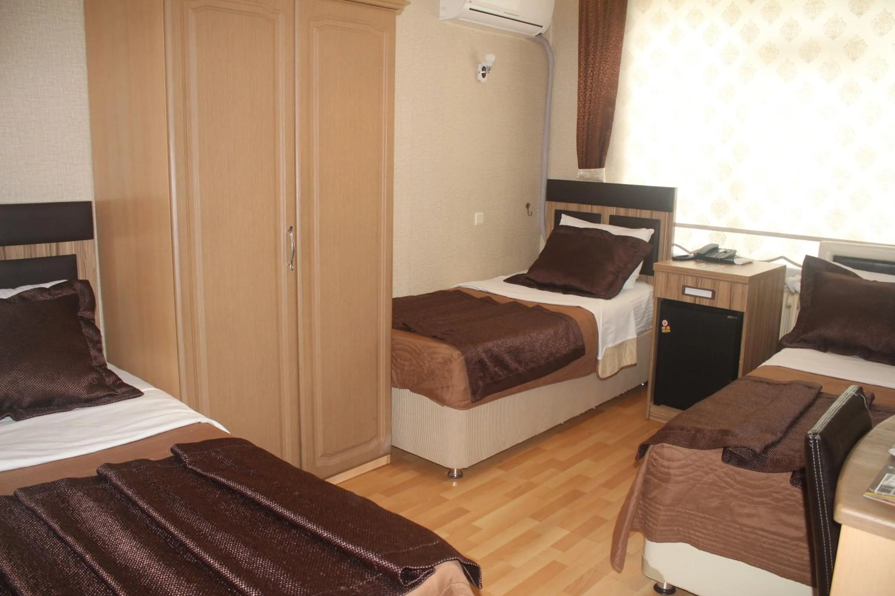 Photo of the whole room in Cmr Aydogan Hotel