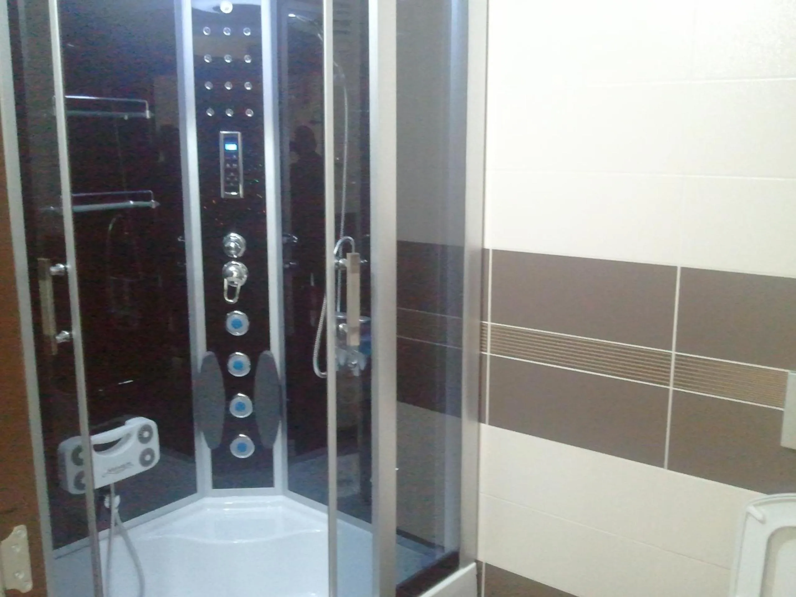 Shower in Cmr Aydogan Hotel