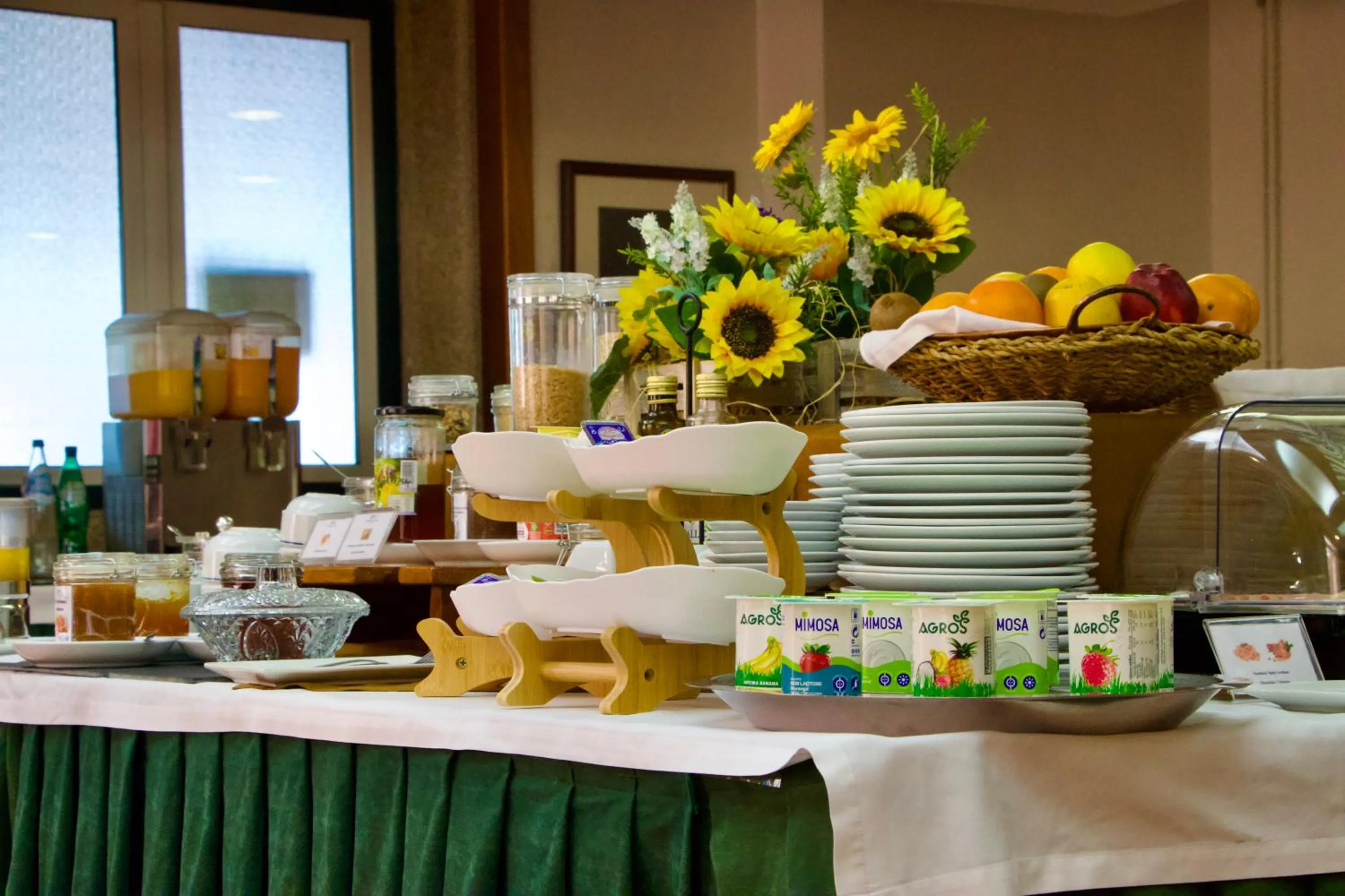 Breakfast in Hotel Eurosol Gouveia