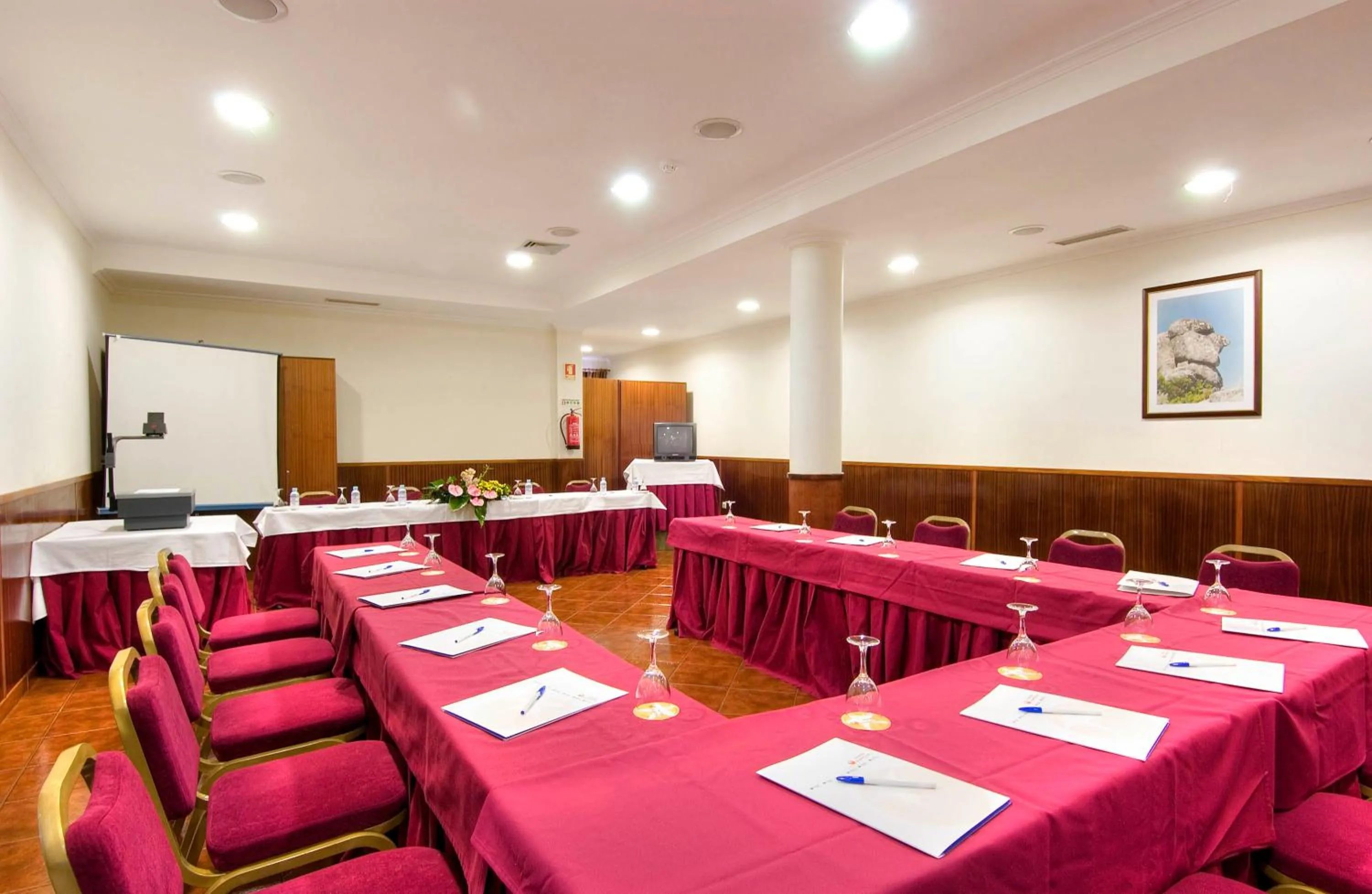 Activities in Hotel Eurosol Gouveia