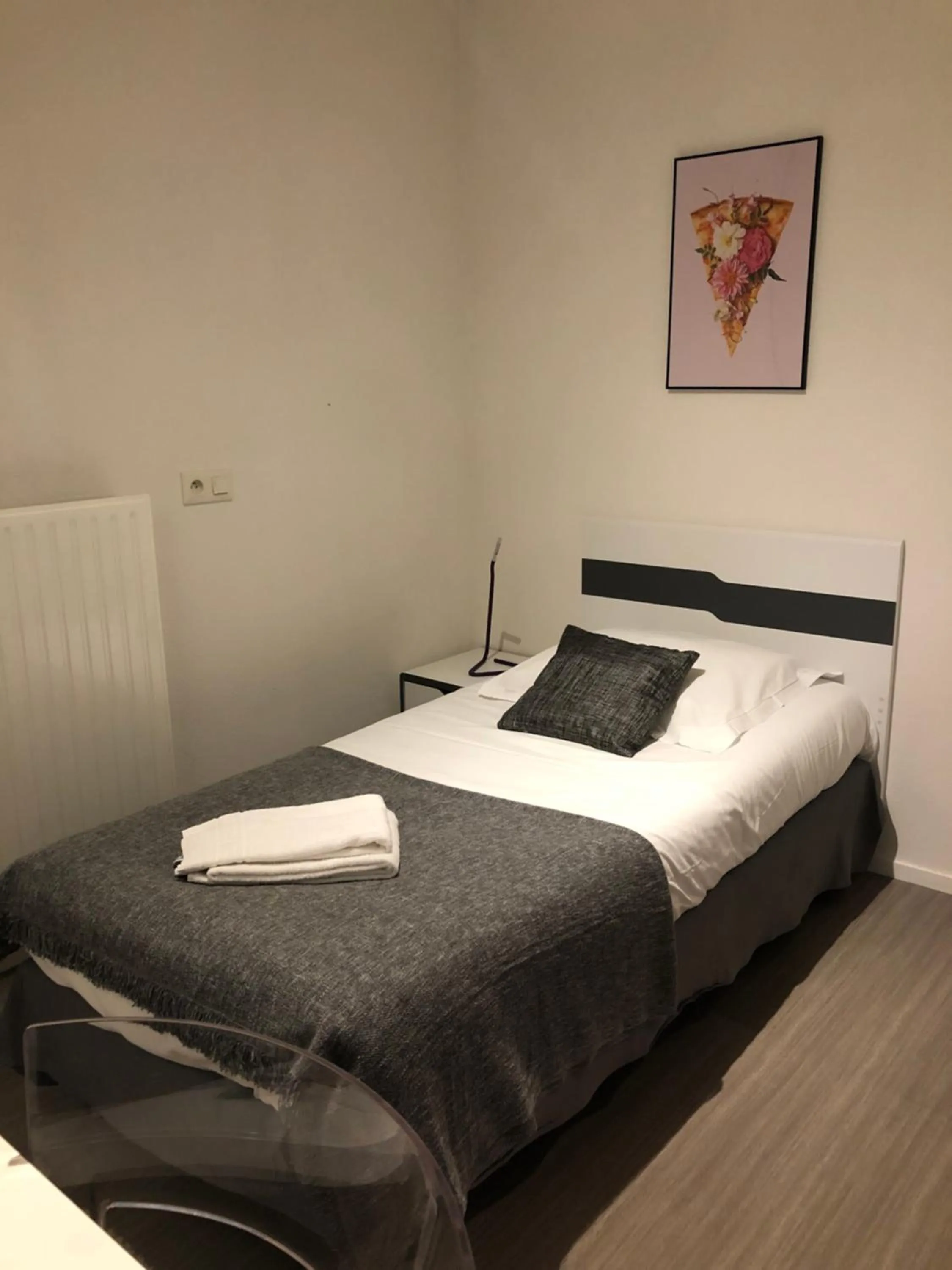 Bed in Résidence Hôtelière Laudine