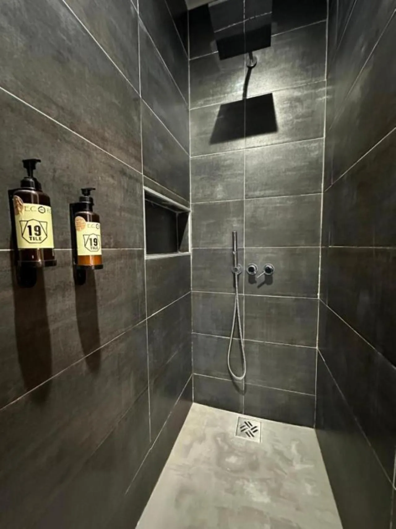 Bathroom in 19 Tile Ceramic Concept - by Unlock Hotels