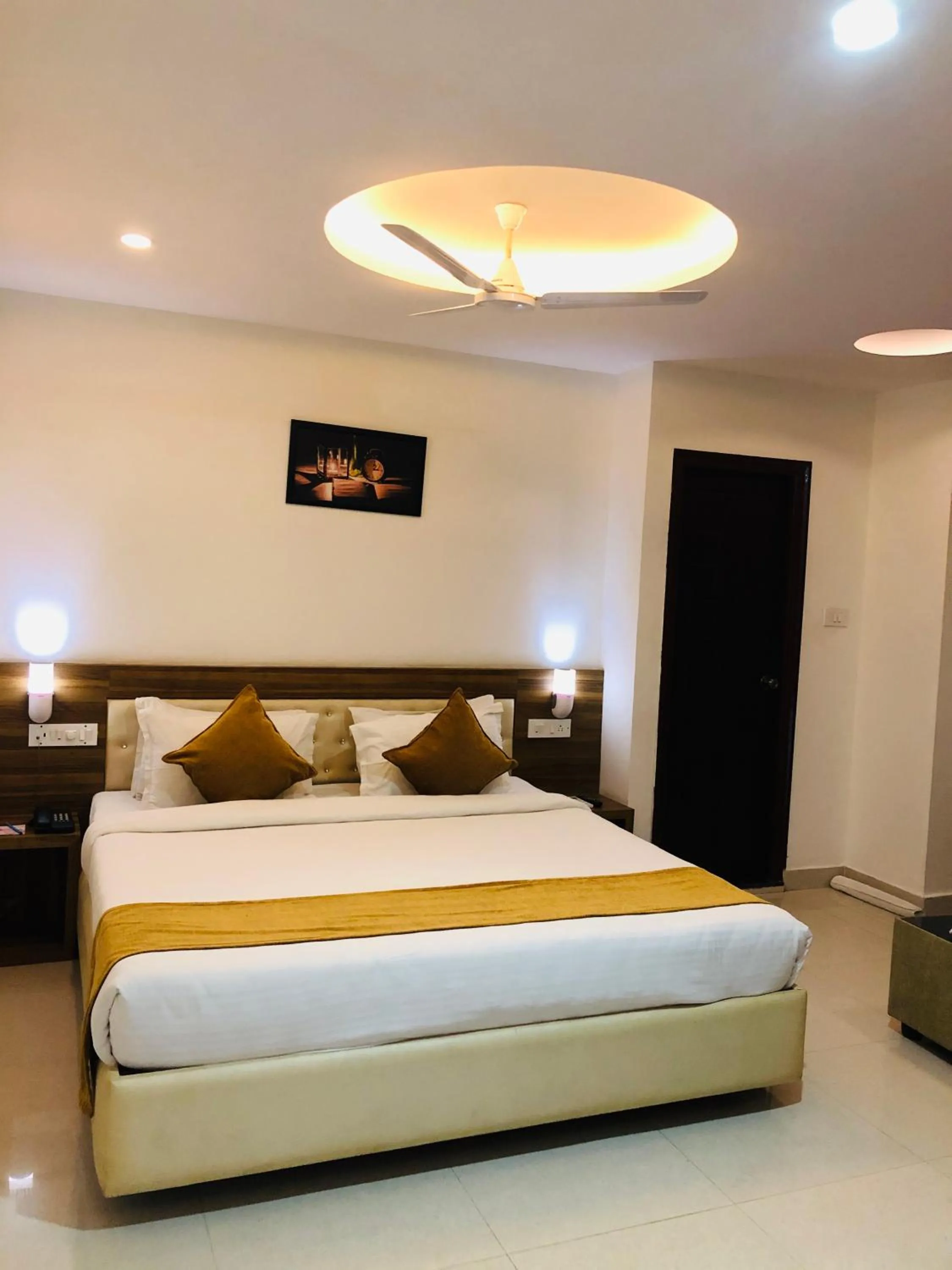 Bed in The Porch Inn Hotel & Service Apartments Near Nimhans Hospital