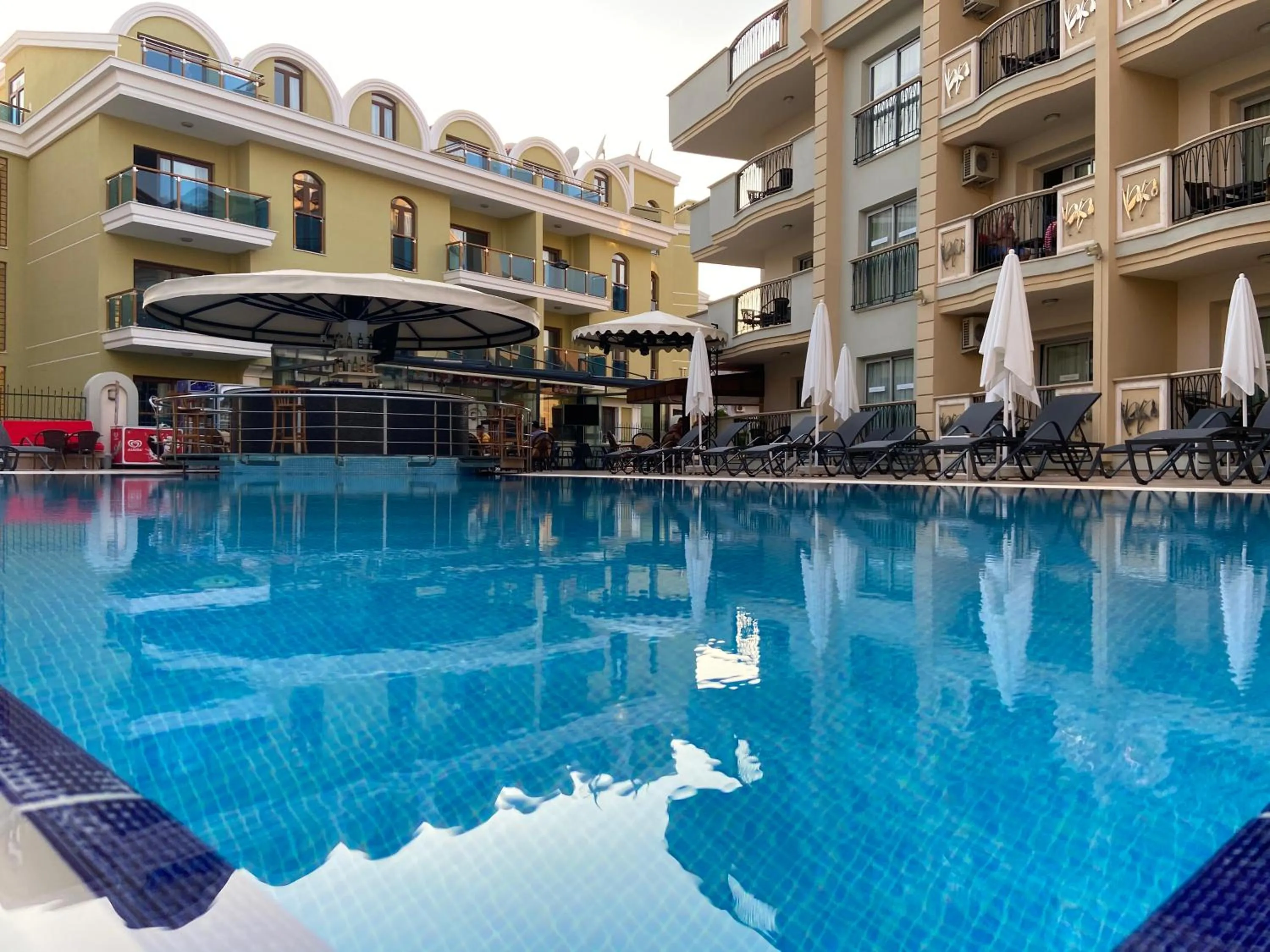 Club Karakas Apart Otel