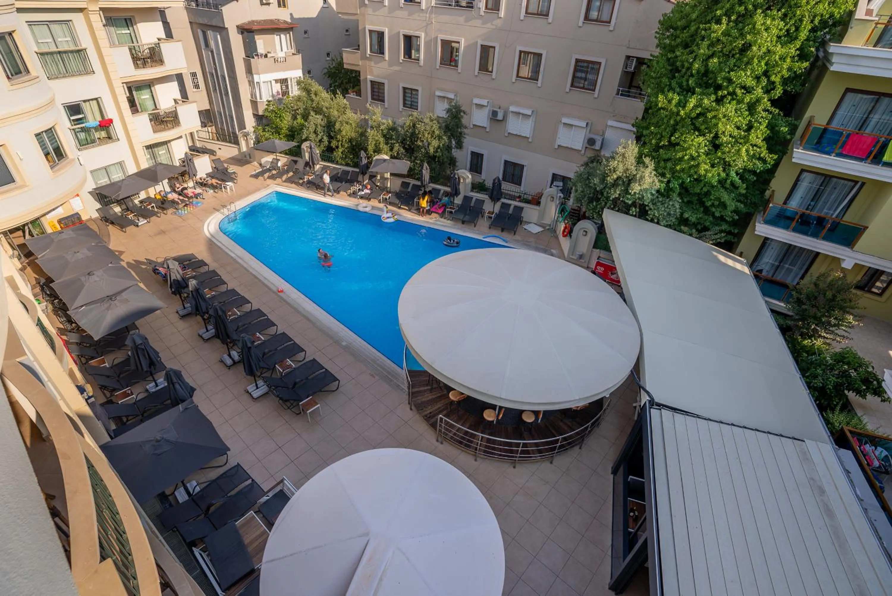 Club Karakas Apart Otel