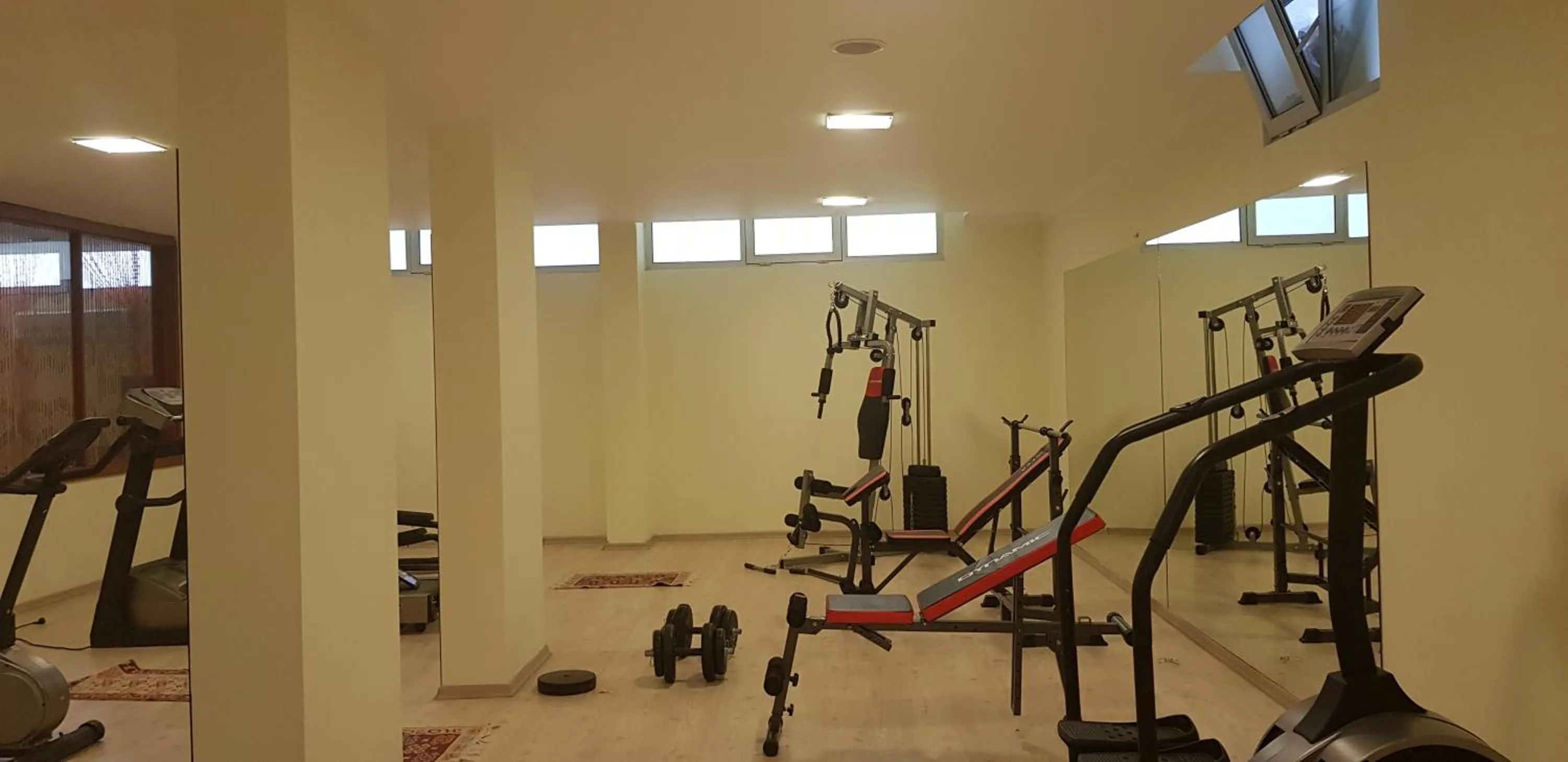 Fitness centre/facilities in Club Karakas Apart Otel