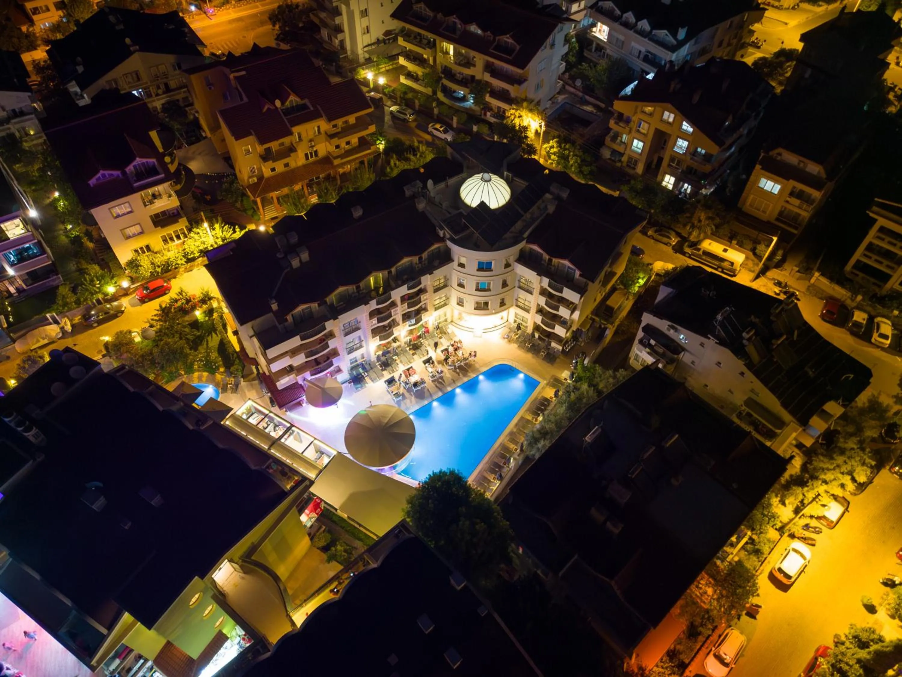 Club Karakas Apart Otel