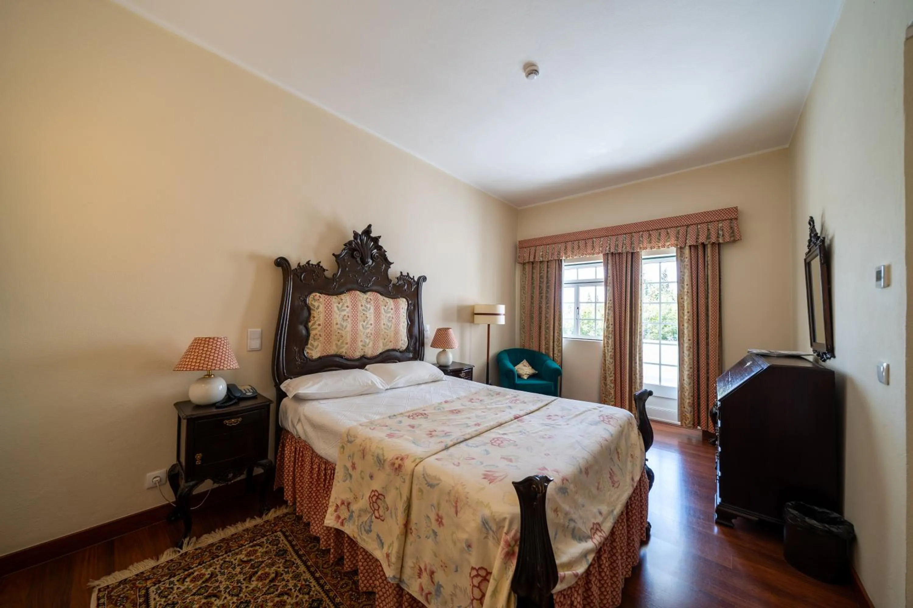 Bed in Hotel Urgeirica