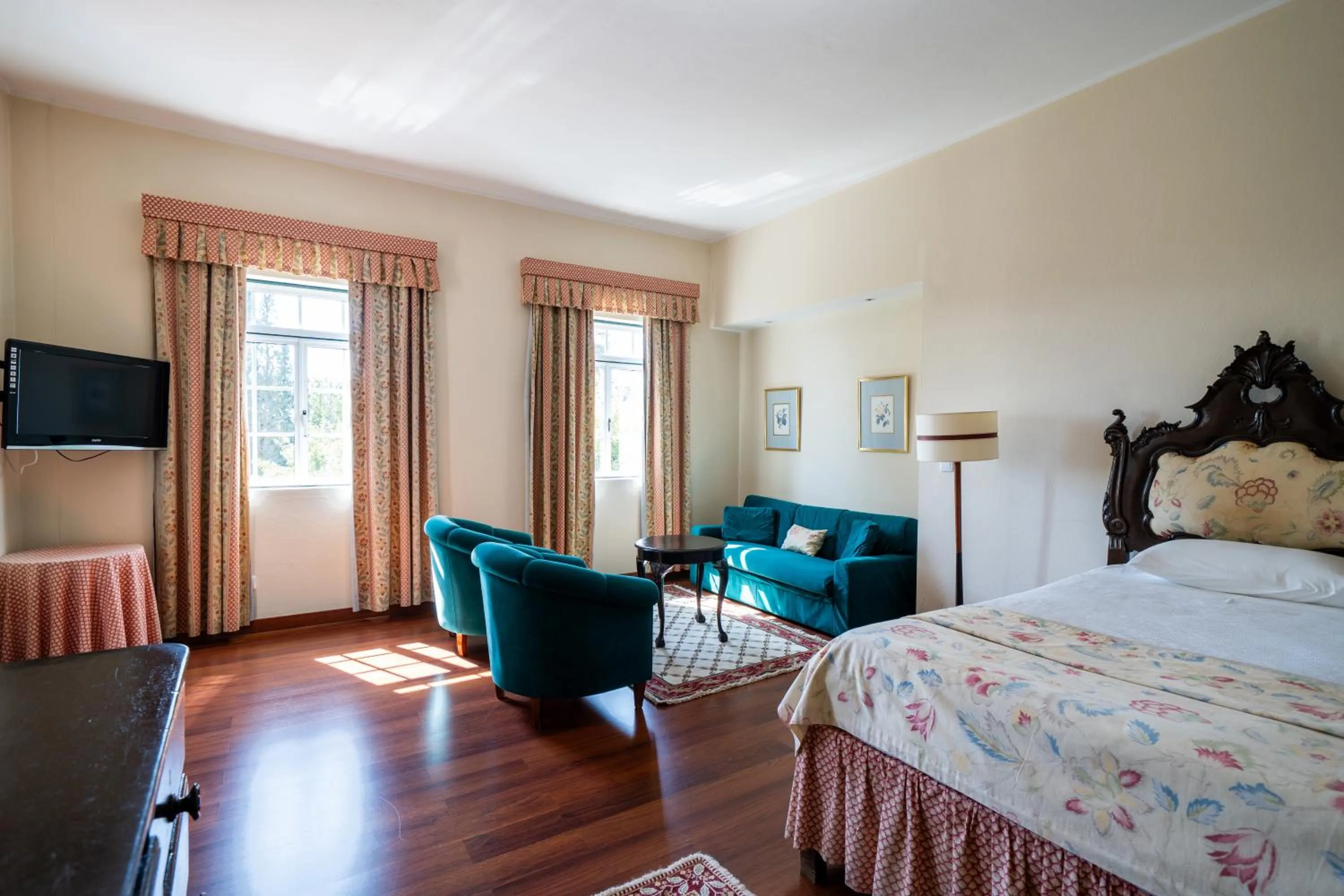 Bed in Hotel Urgeirica