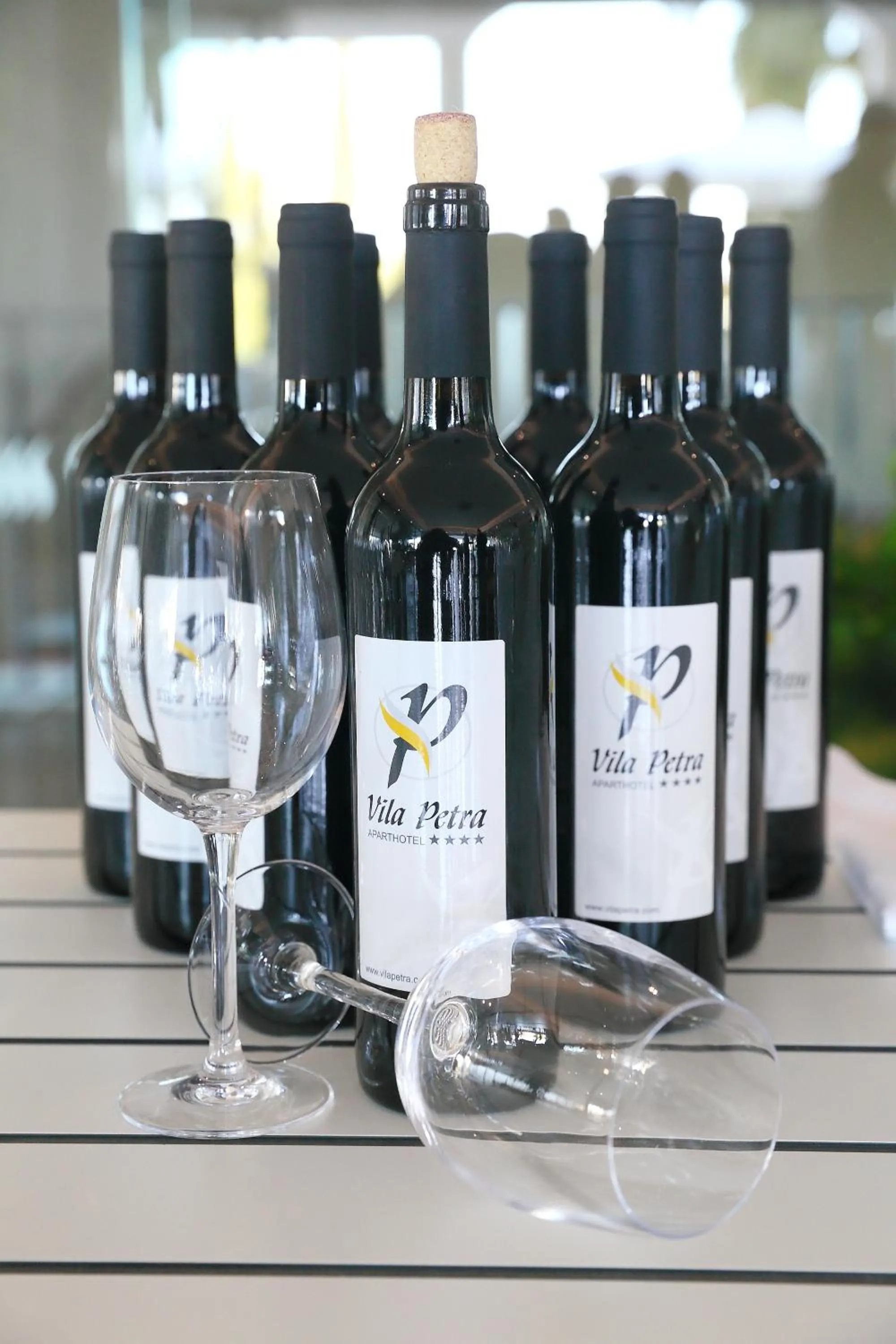 Alcoholic drinks in Vila Petra