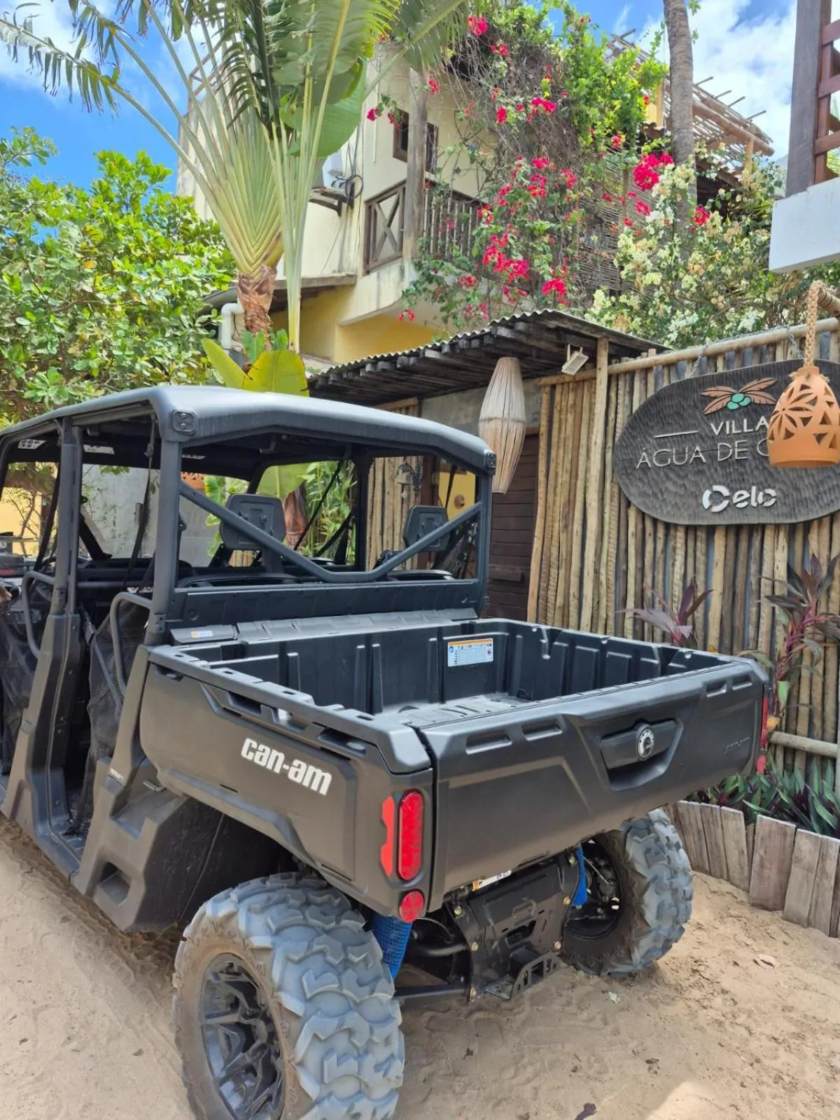 Property building in Villa Água de Coco