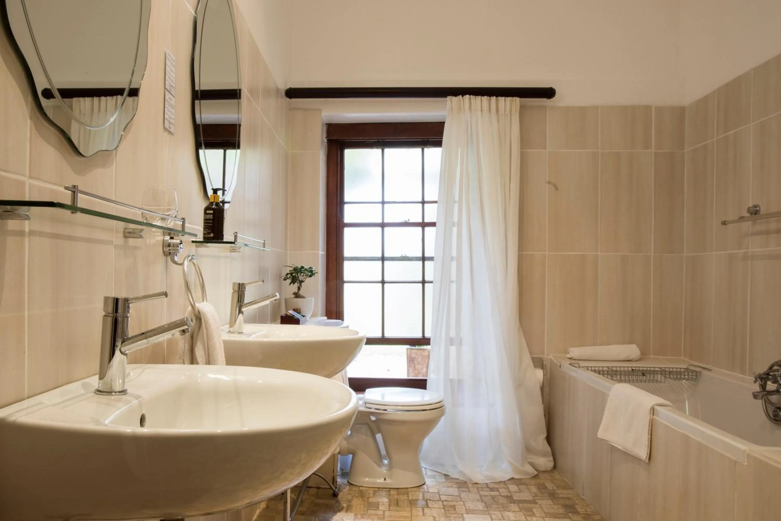 The Country Guesthouse