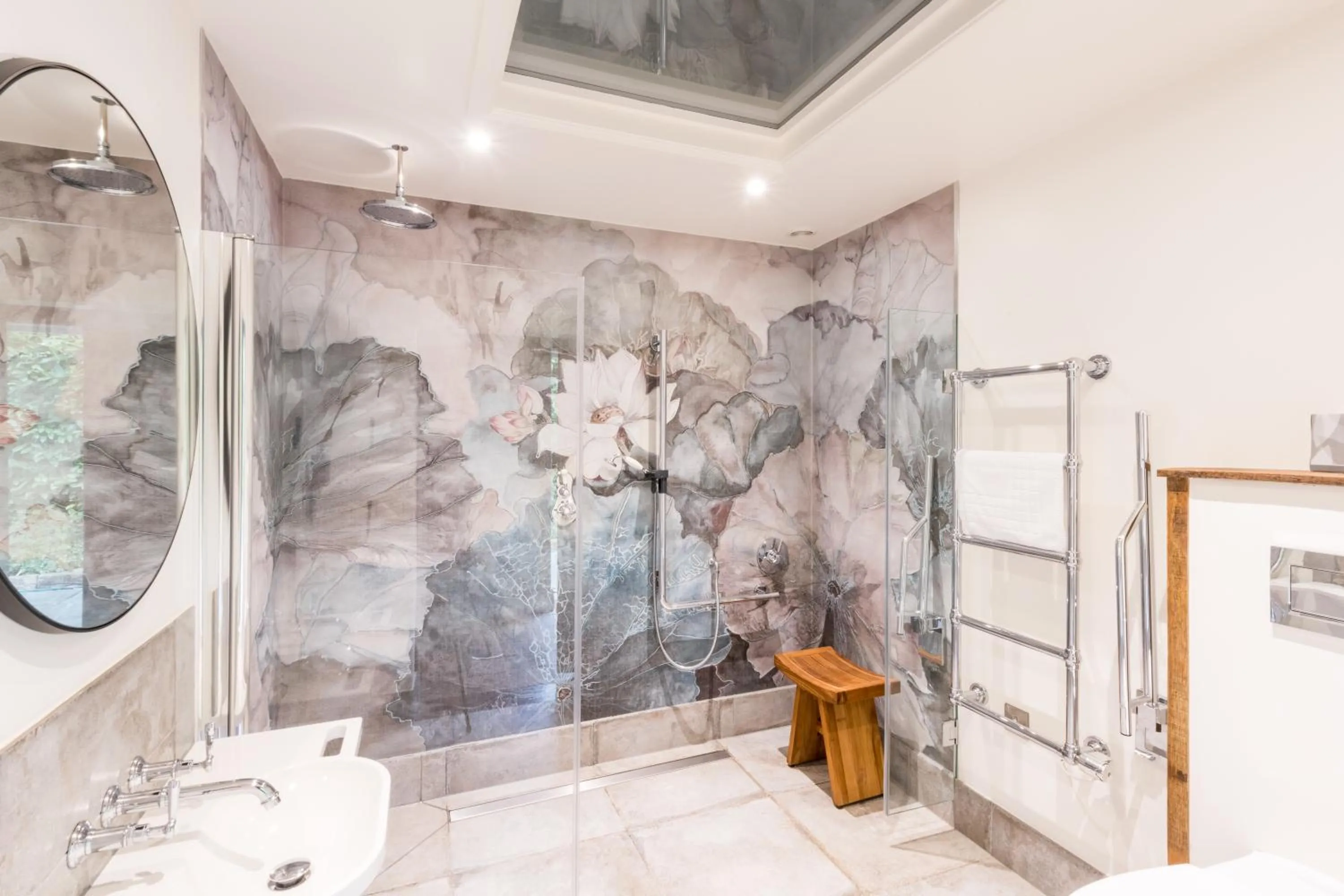 Shower in The Brisley Bell