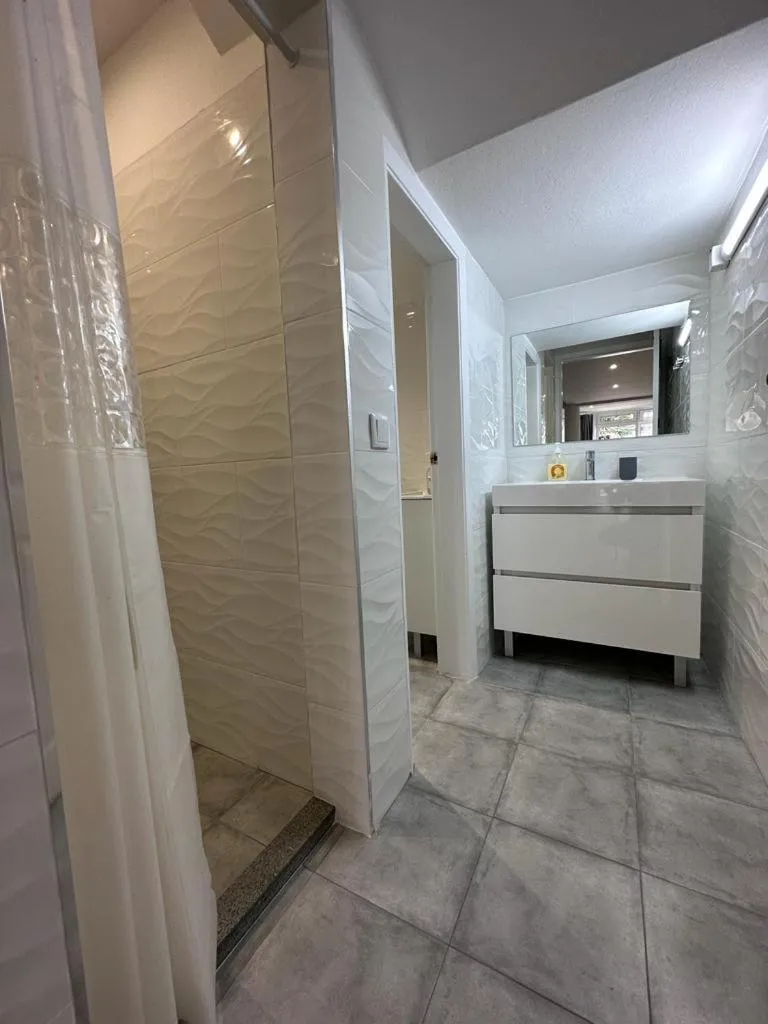 Bathroom in Valhalla Panorama