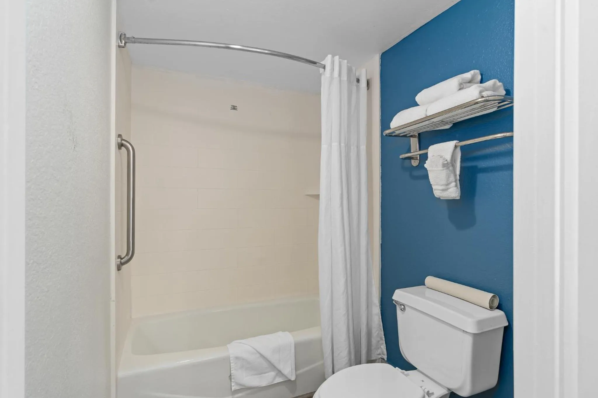 Bathroom in Baymont by Wyndham Orlando East