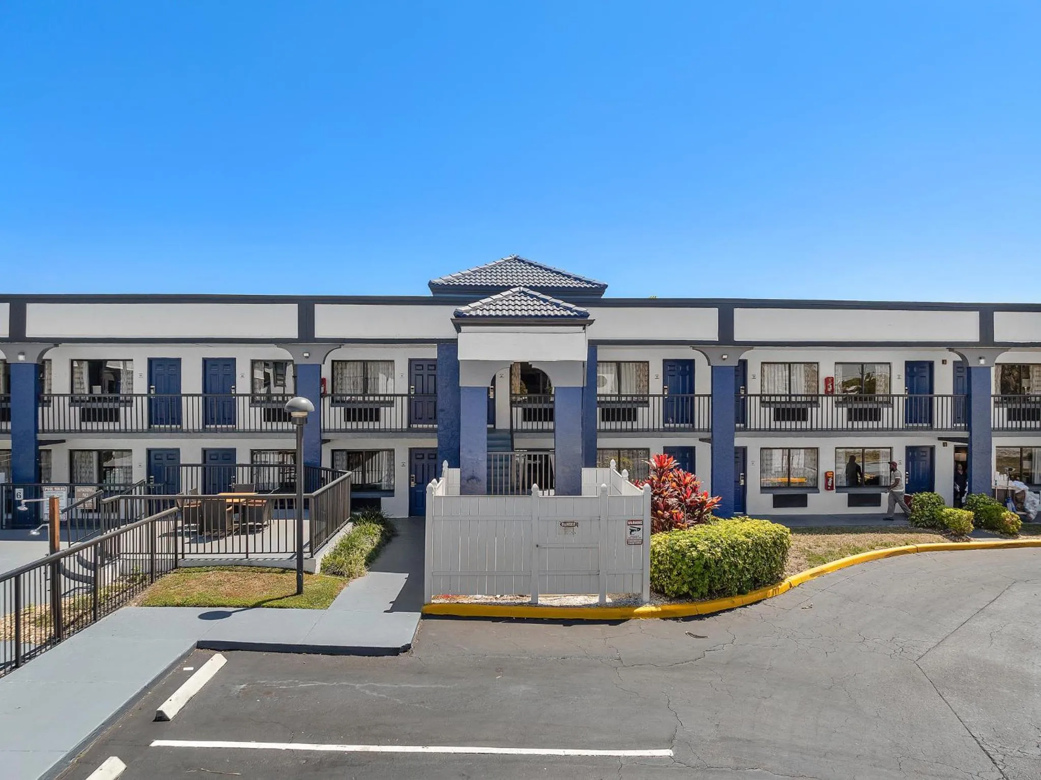 Property building in Baymont by Wyndham Orlando East