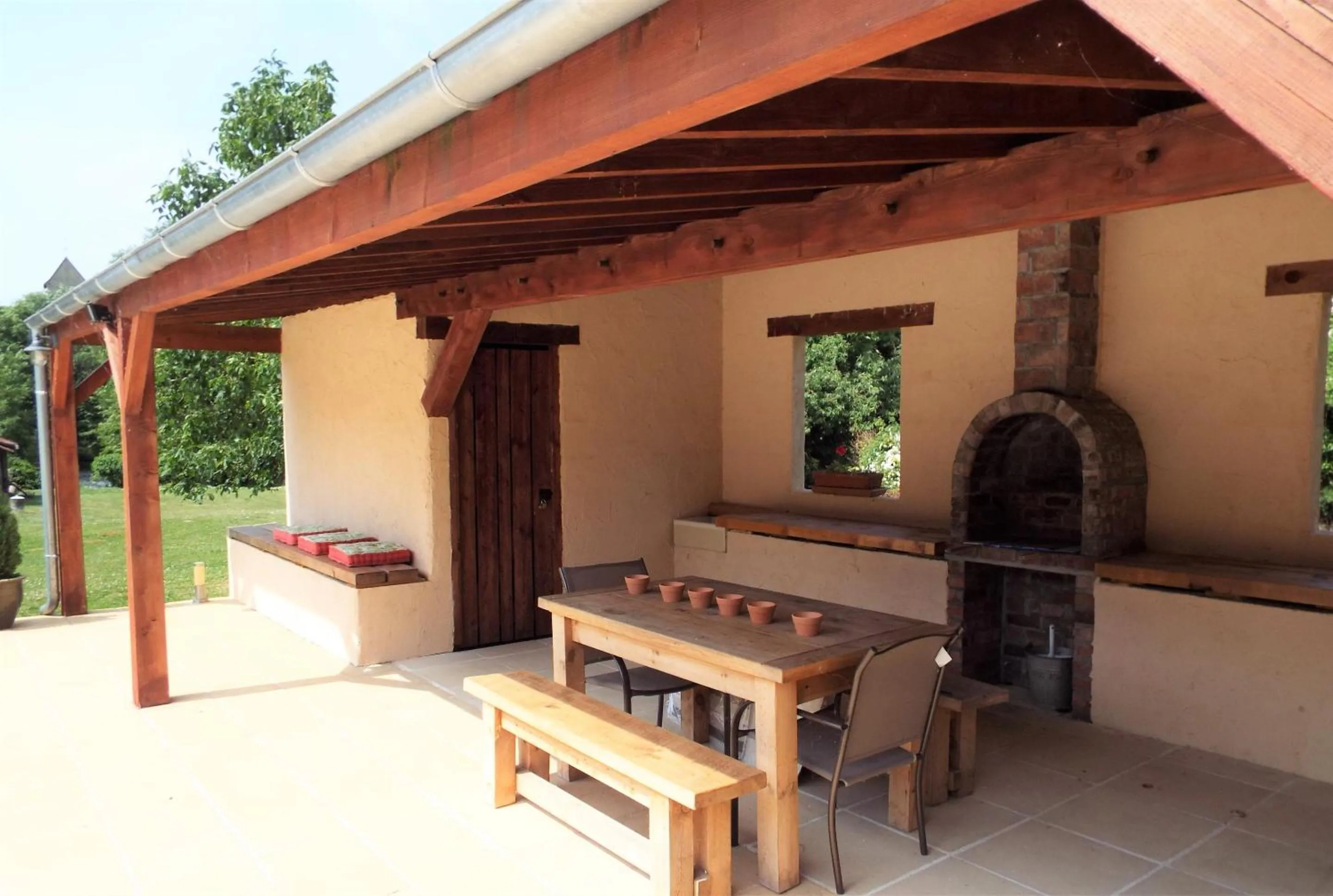 Pool view in Manoir de la Basse-Cour