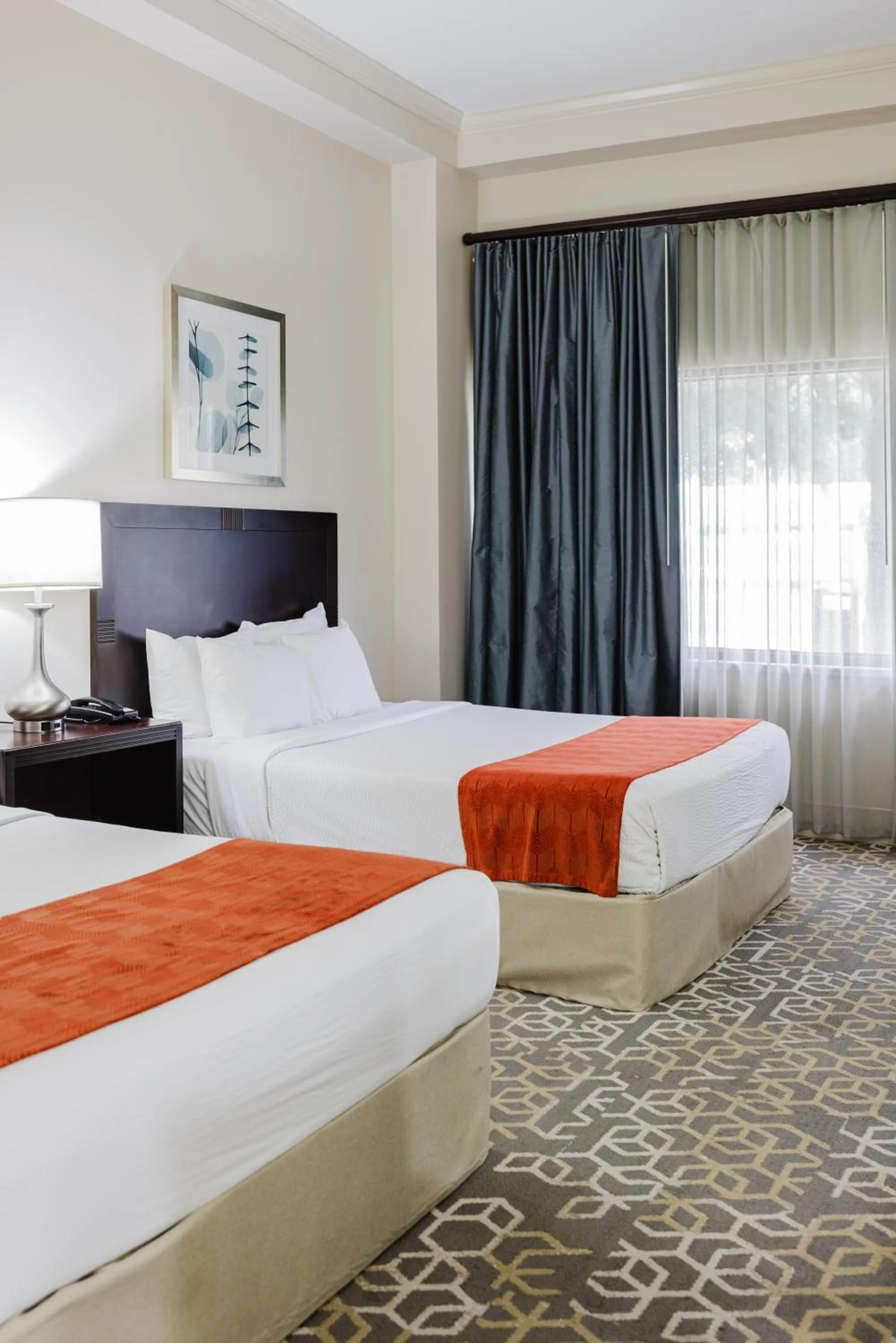 Bed in Brent House Hotel