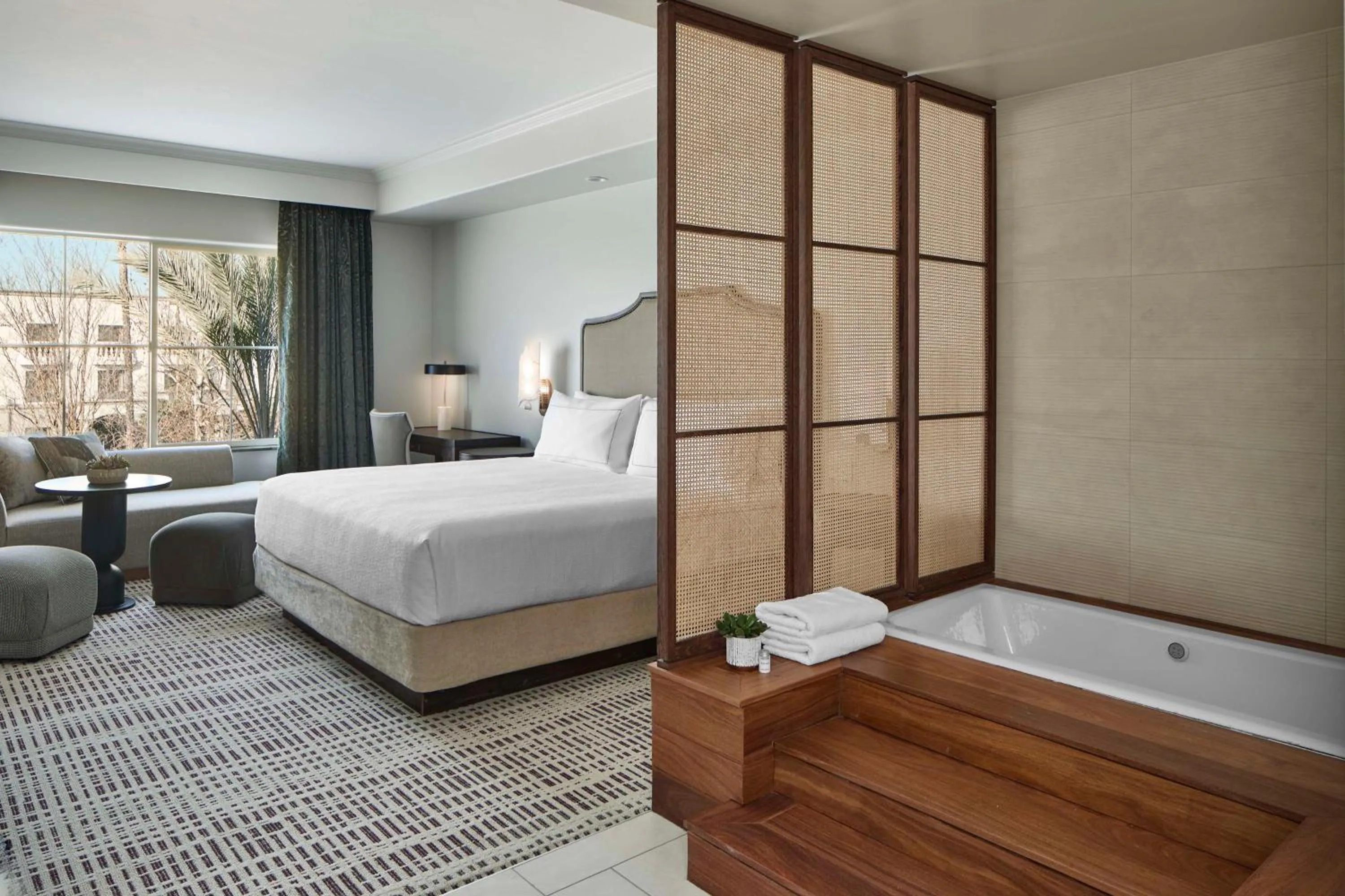 Bed in Bellasera Hotel & Suites Paso Robles, Tapestry by Hilton