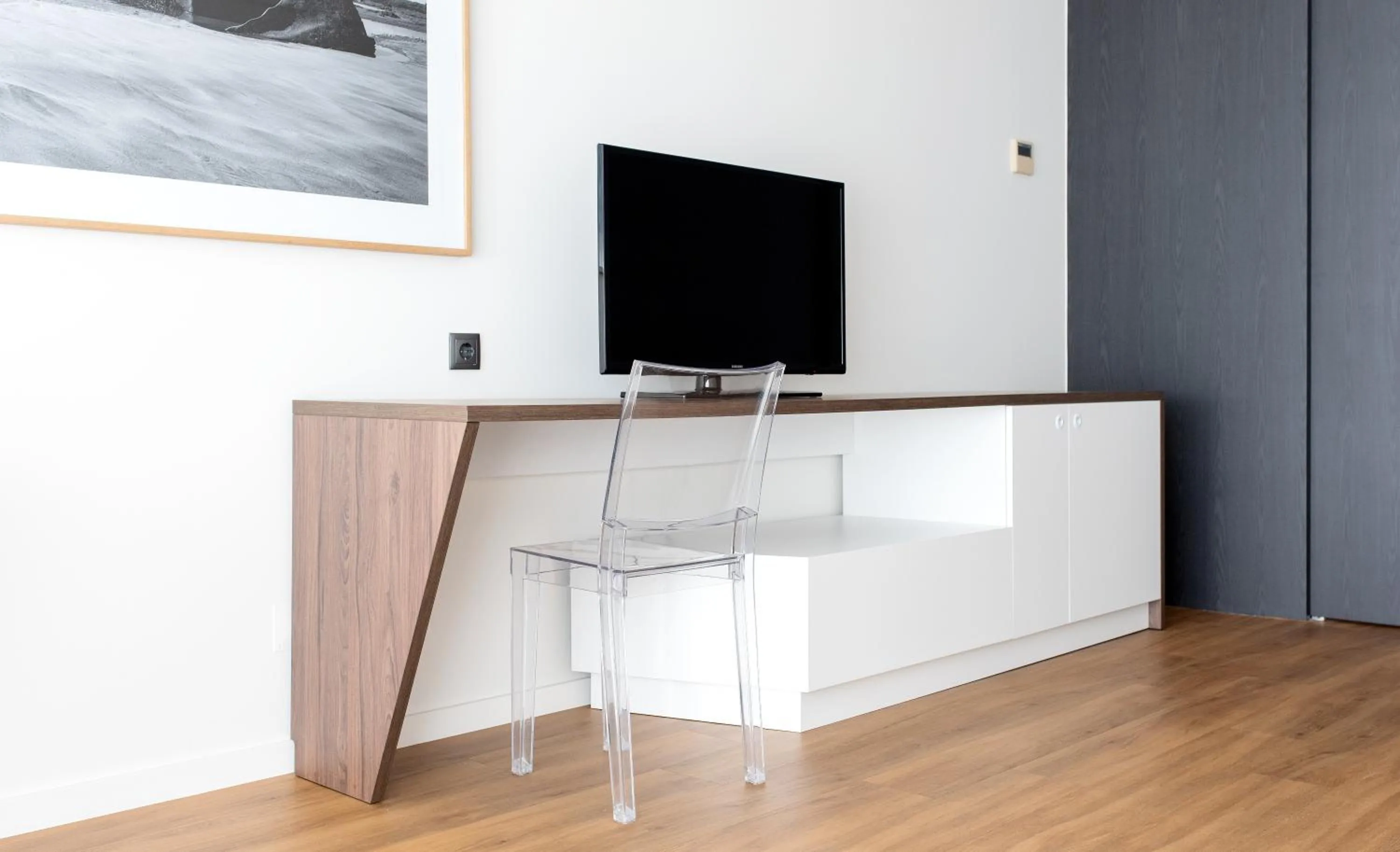 TV and multimedia in Hotel Flor De Sal