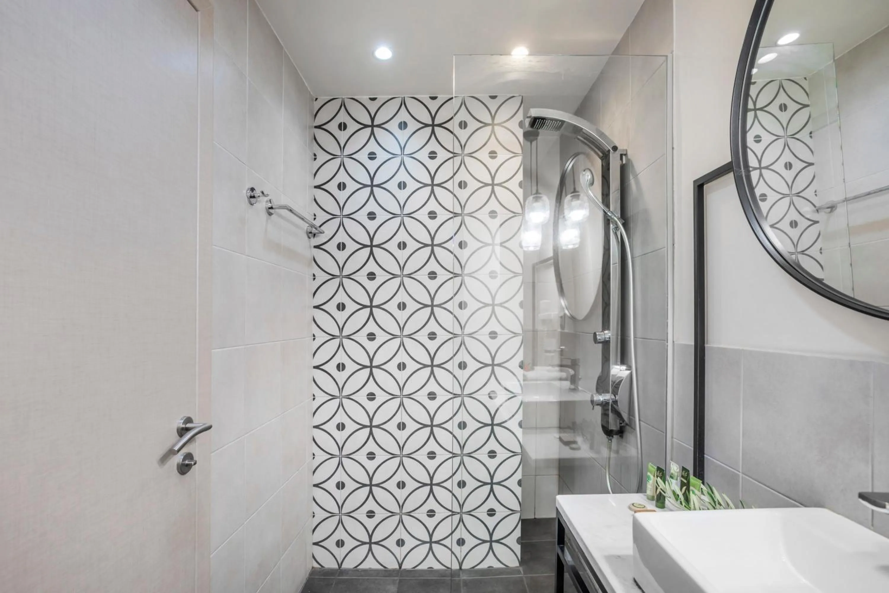 Shower in Elies 33 Bio Retreat