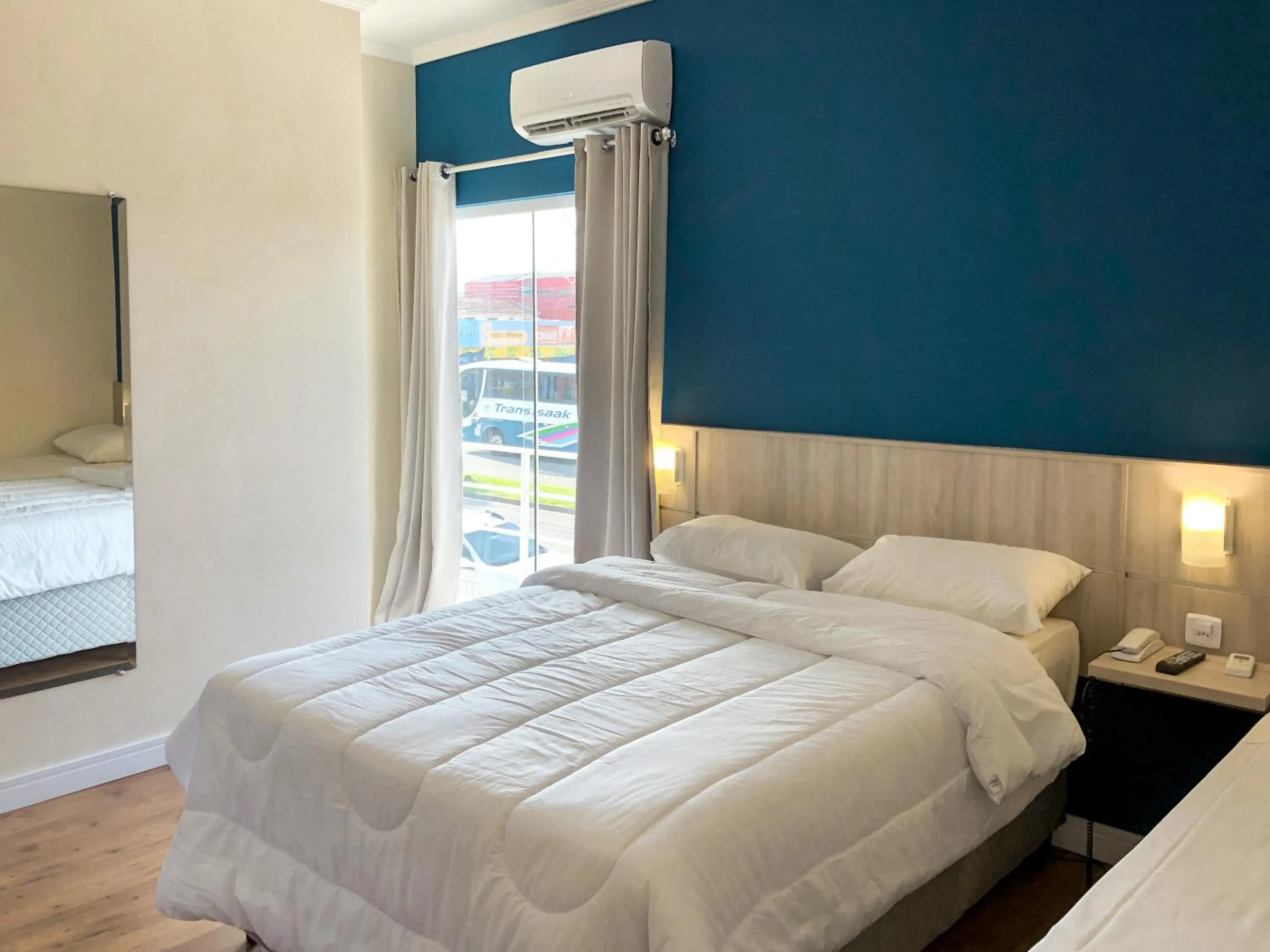 Bedroom, Bed in Sense Hotel Araucária